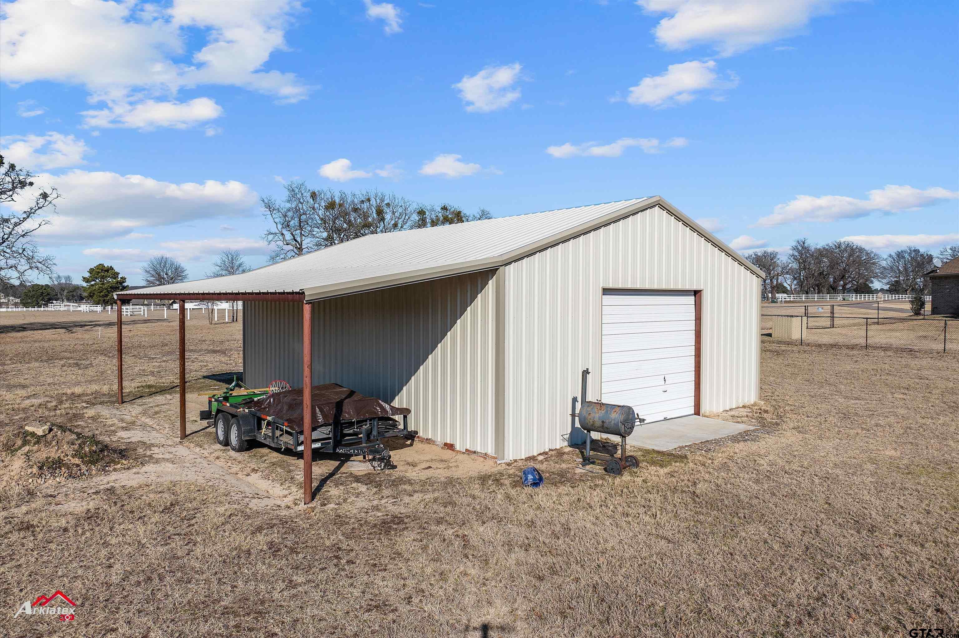 15671 Stallion Lake Blvd