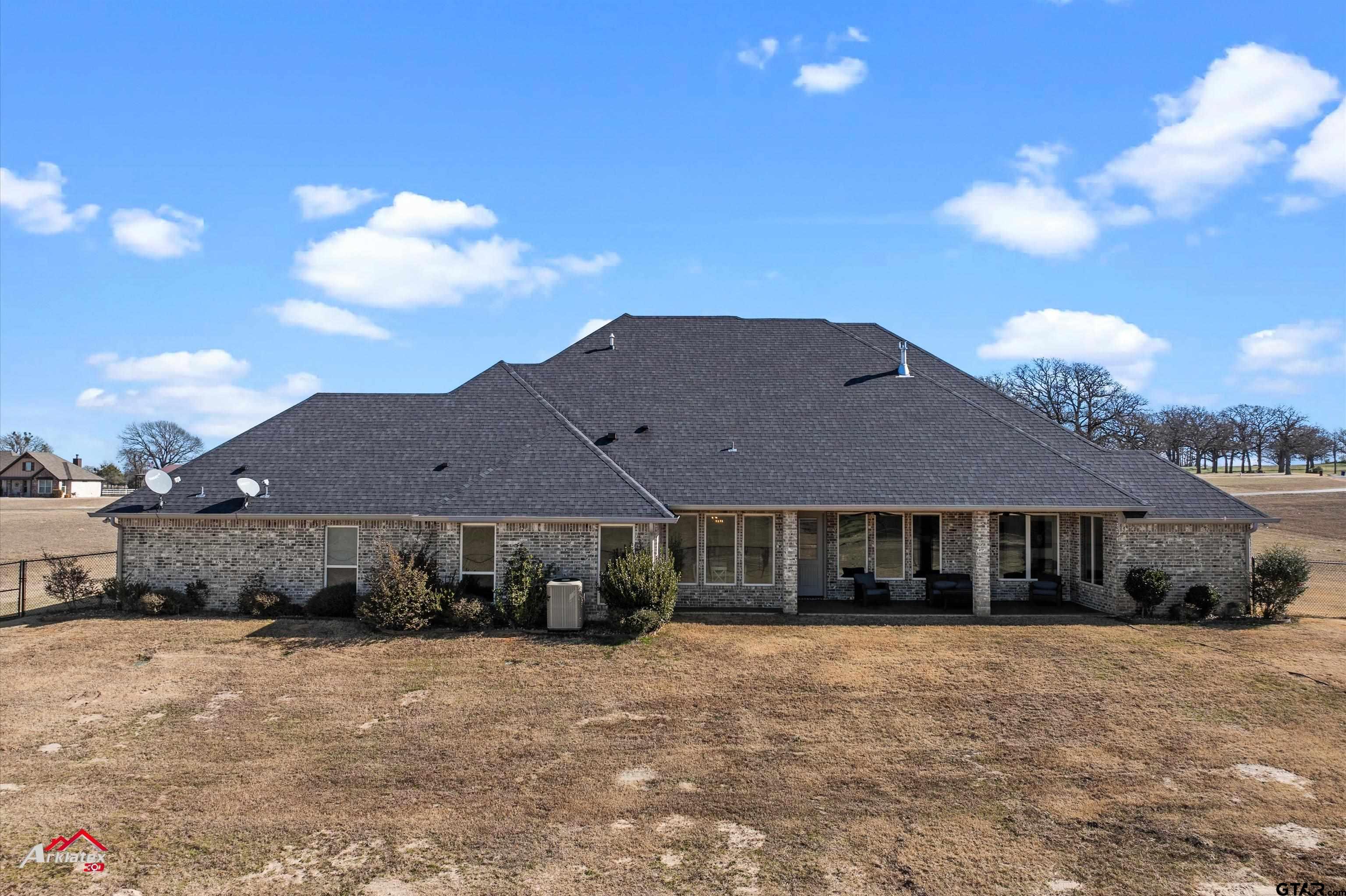 15631 Stallion Lake Blvd