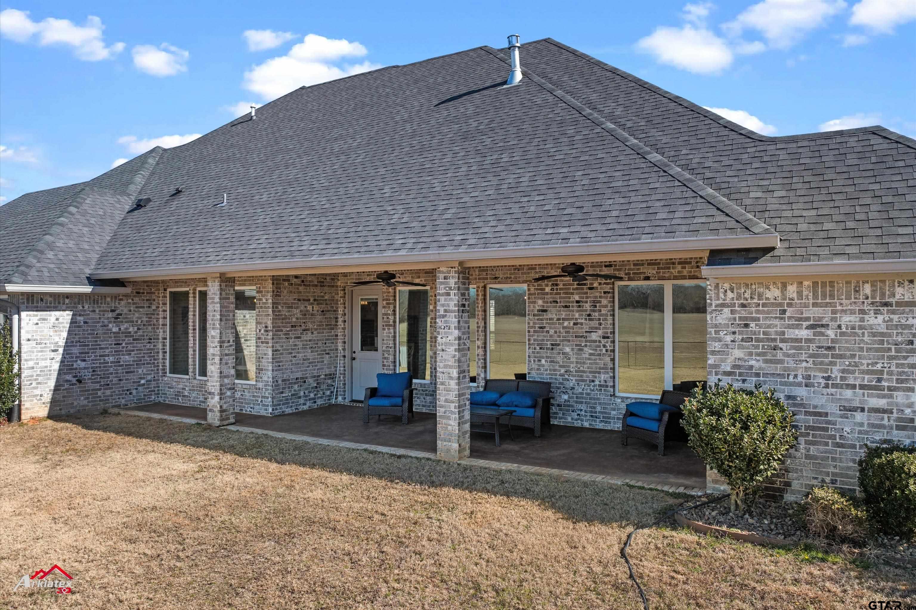 15631 Stallion Lake Blvd