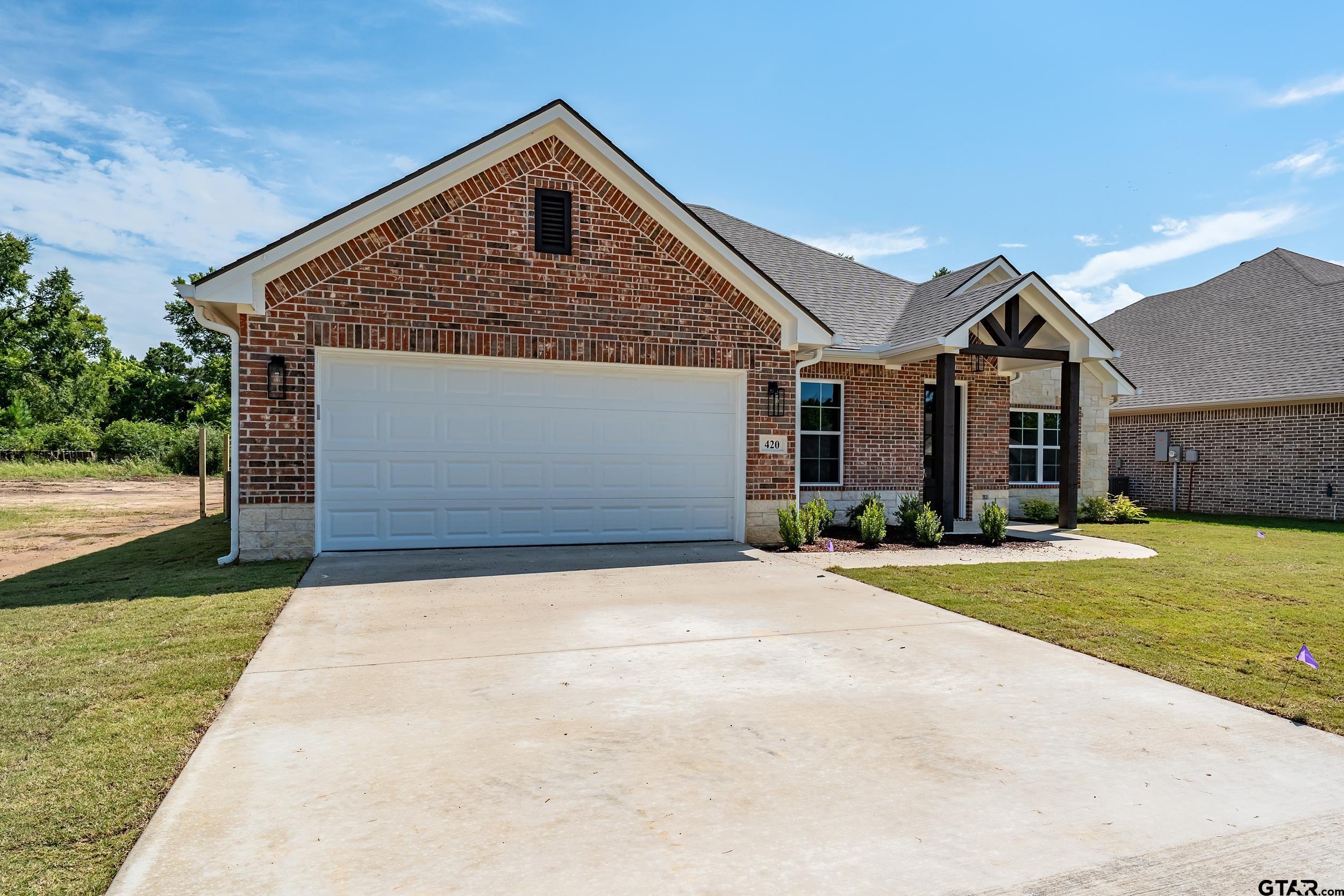 420 Deer Point Cove