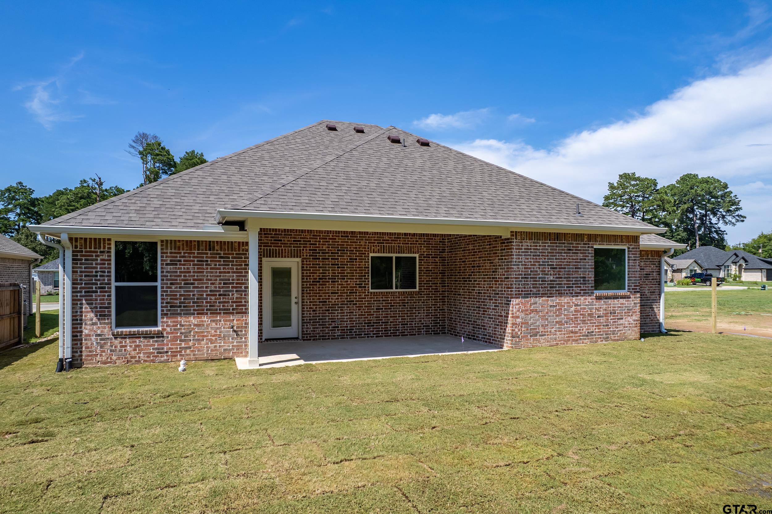 420 Deer Point Cove