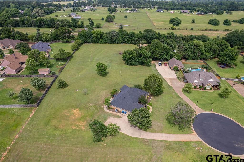 301 Hines Crossing