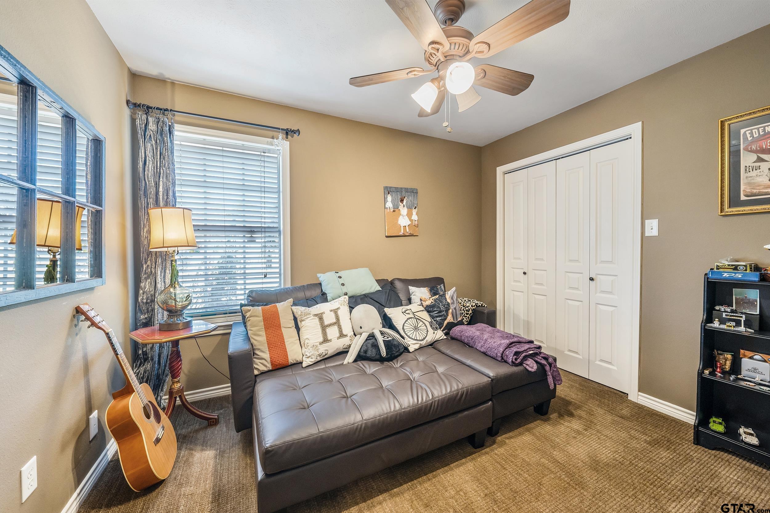 301 Hines Crossing