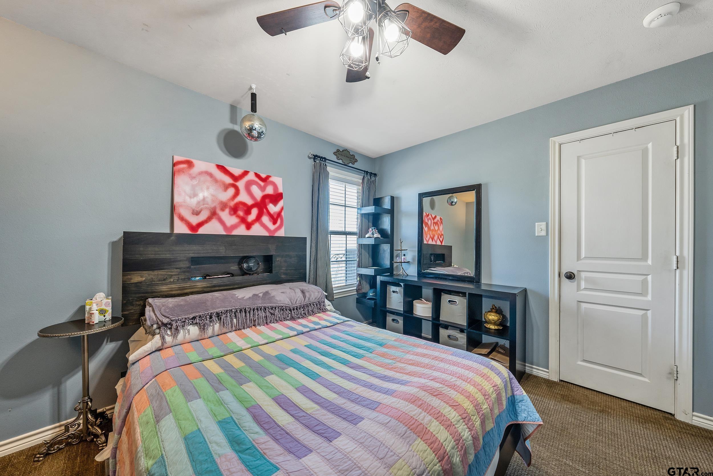 301 Hines Crossing