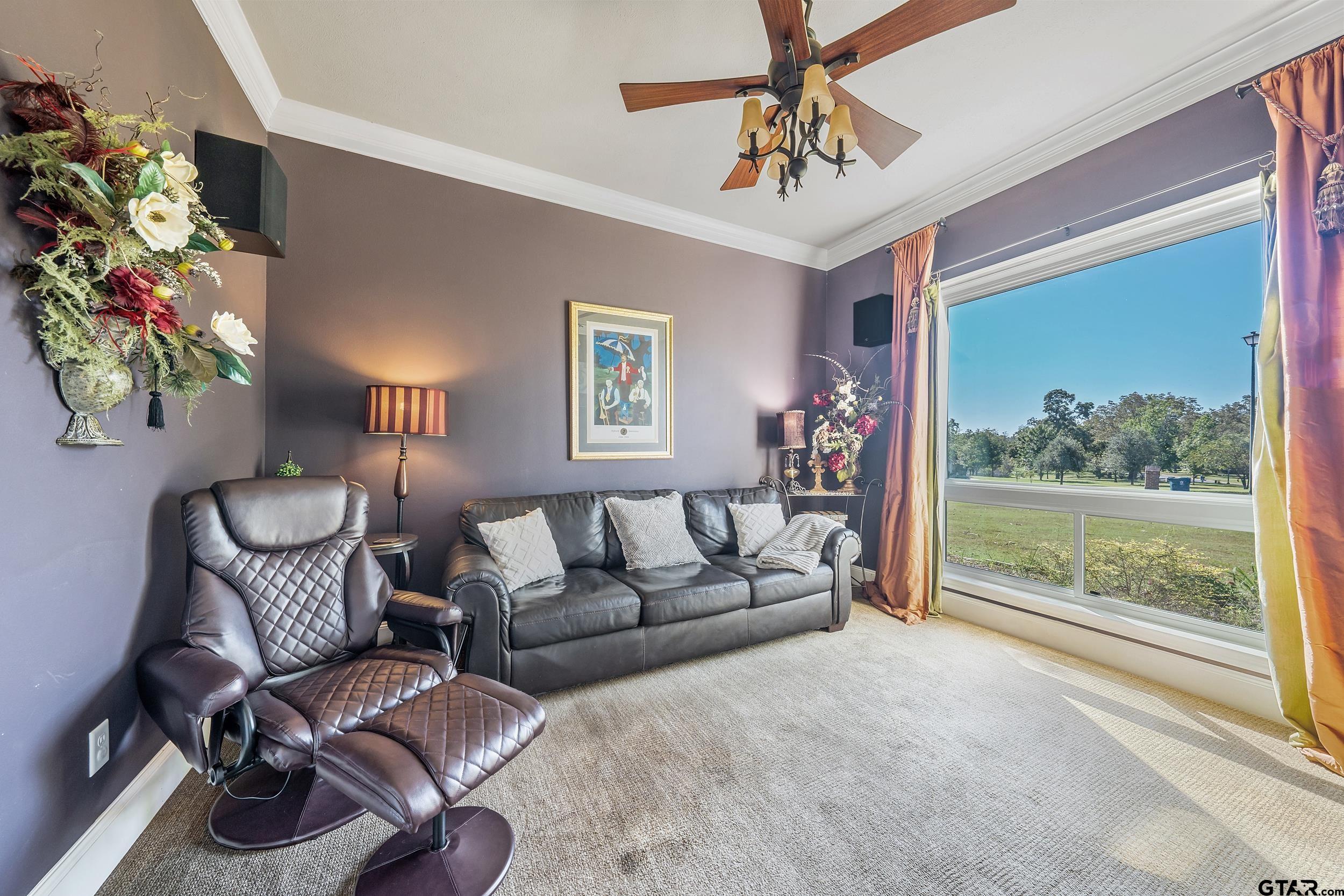 301 Hines Crossing