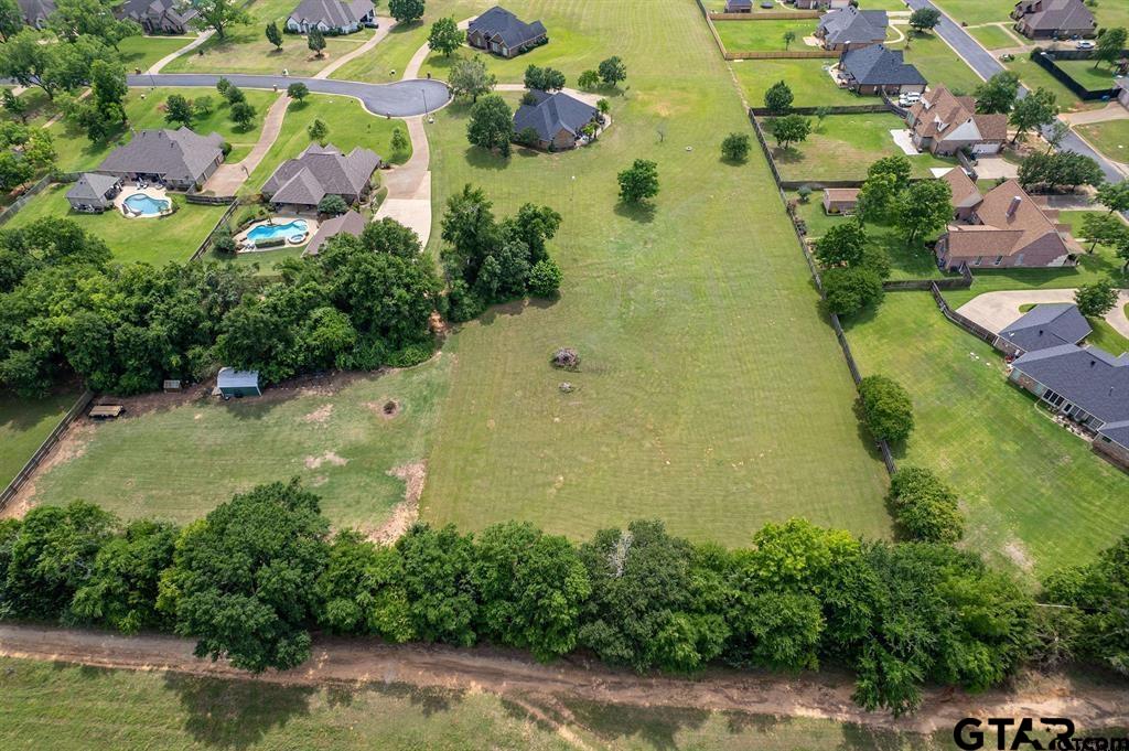 301 Hines Crossing