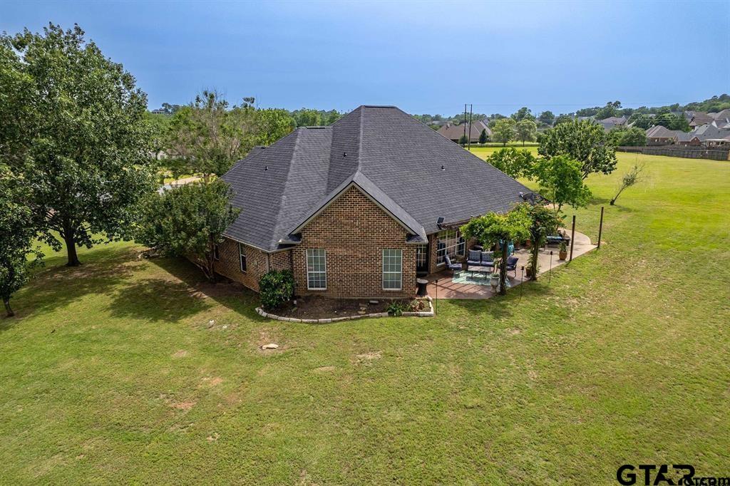 301 Hines Crossing