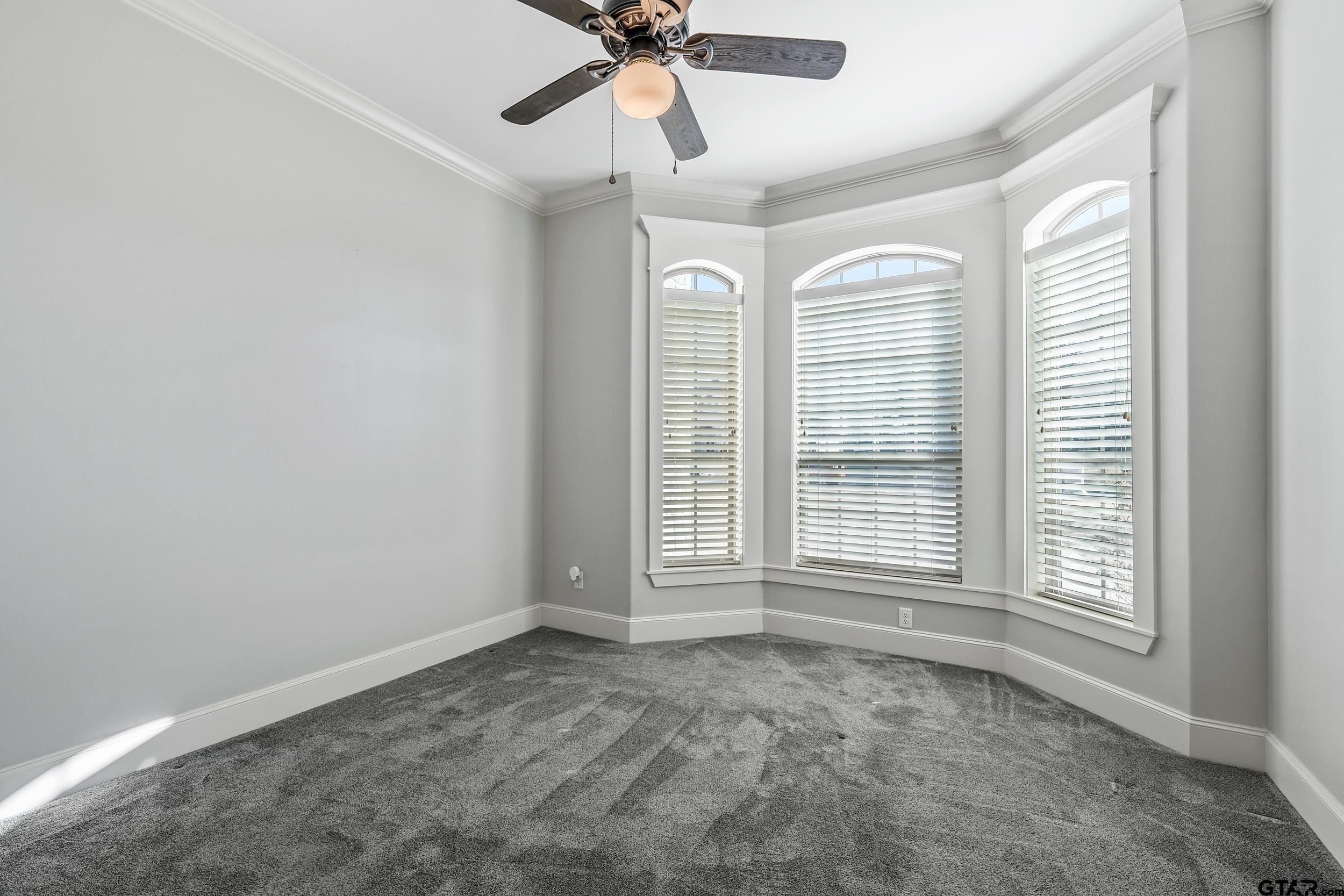 204 Winged Foot Dr