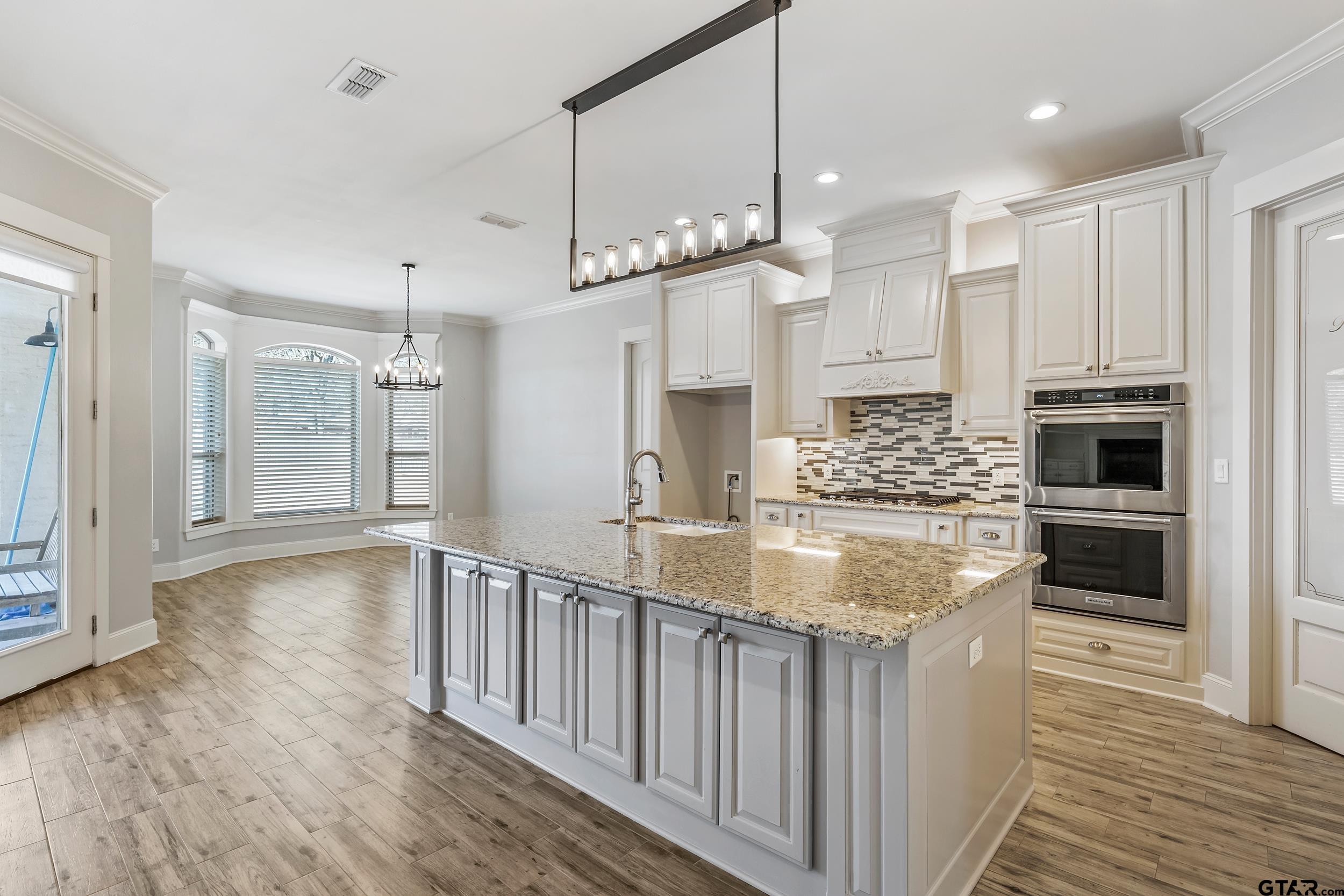 204 Winged Foot Dr