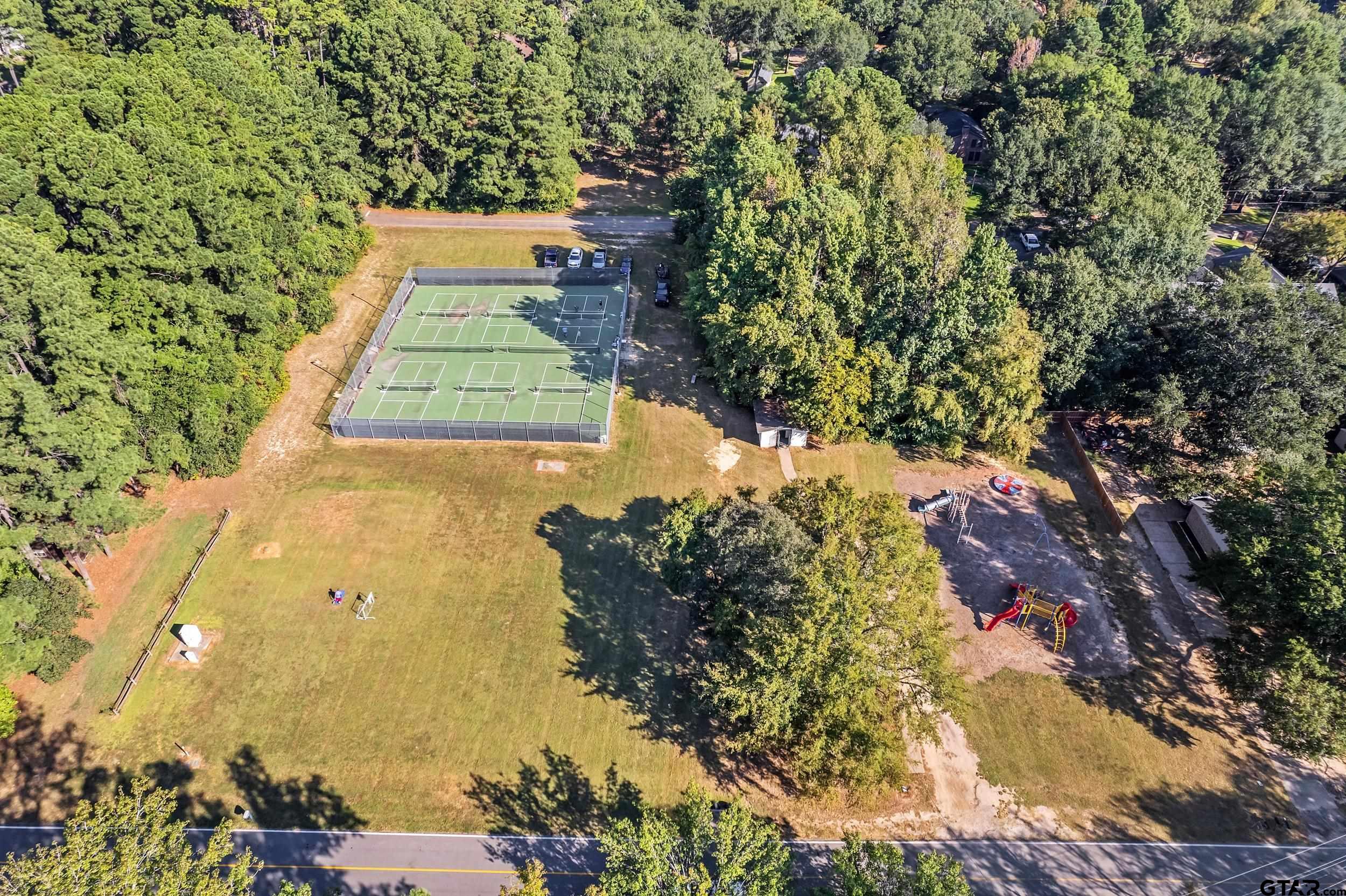 204 Winged Foot Dr