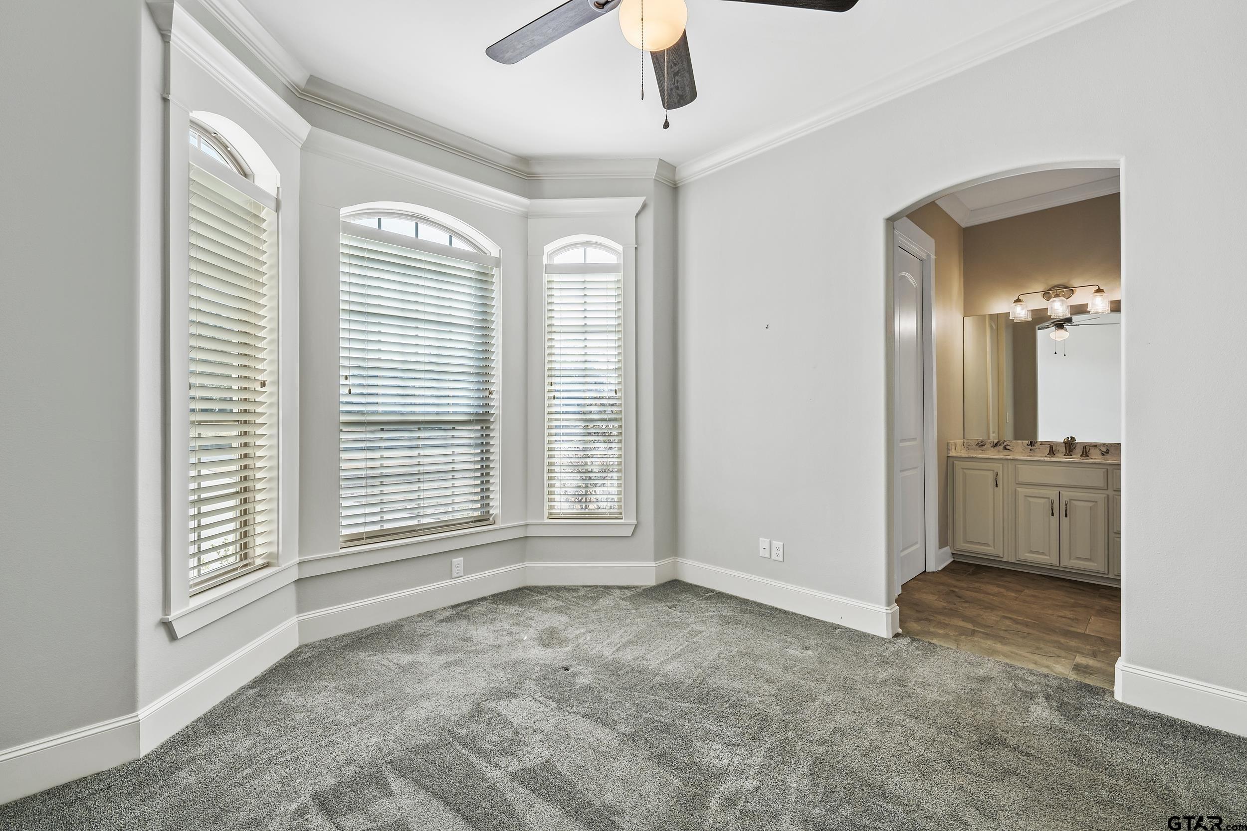 204 Winged Foot Dr