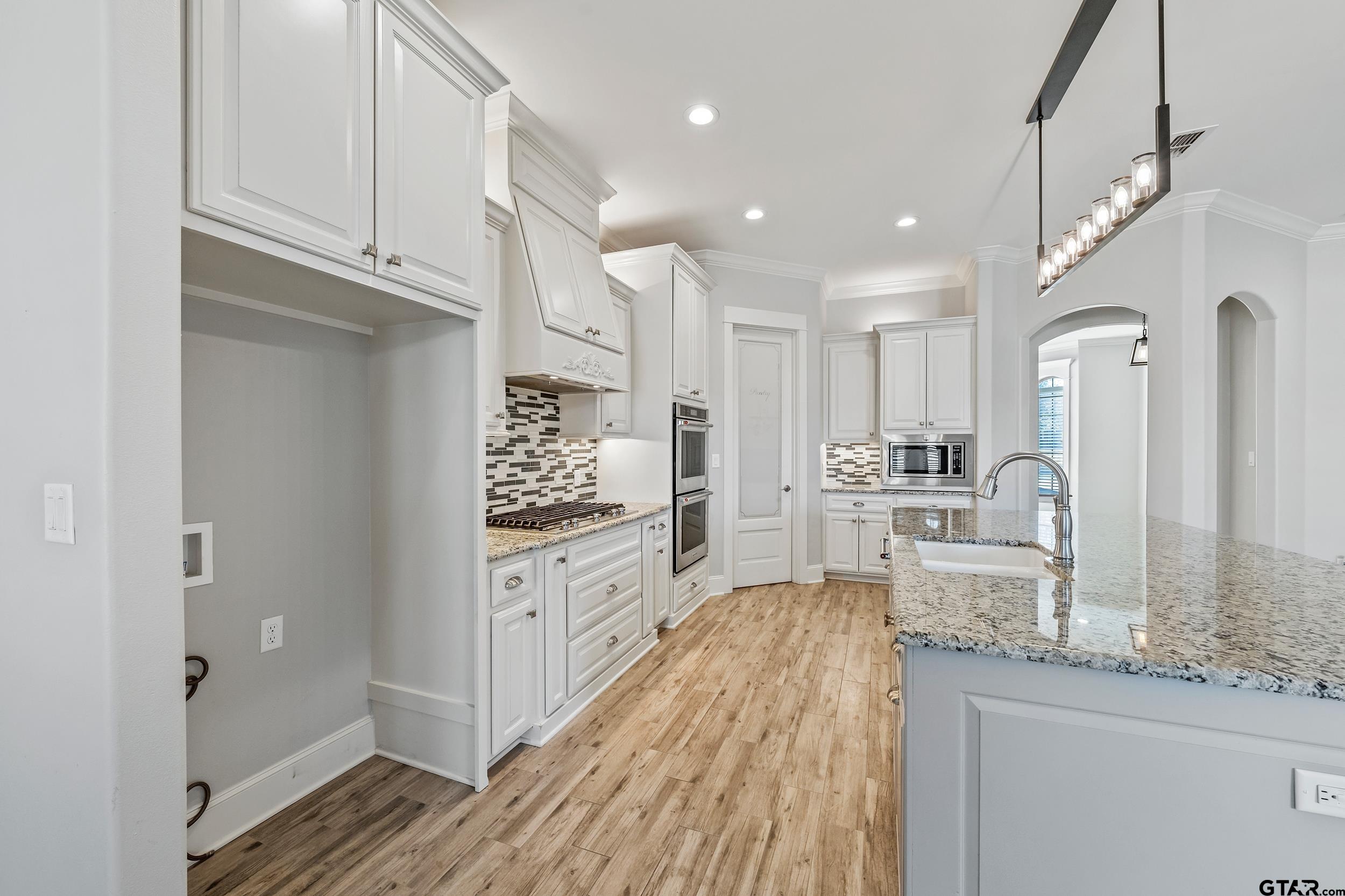 204 Winged Foot Dr