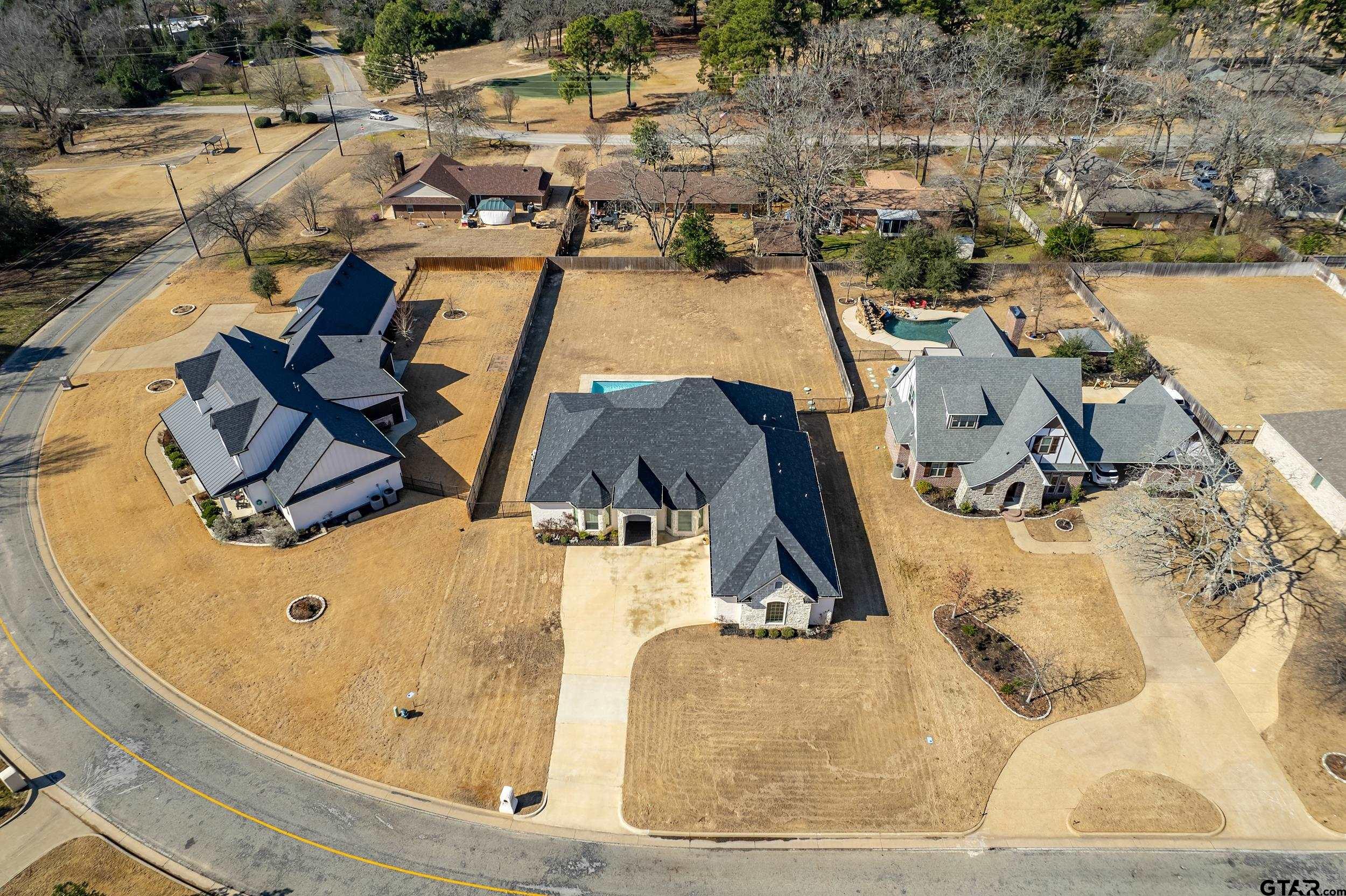 204 Winged Foot Dr