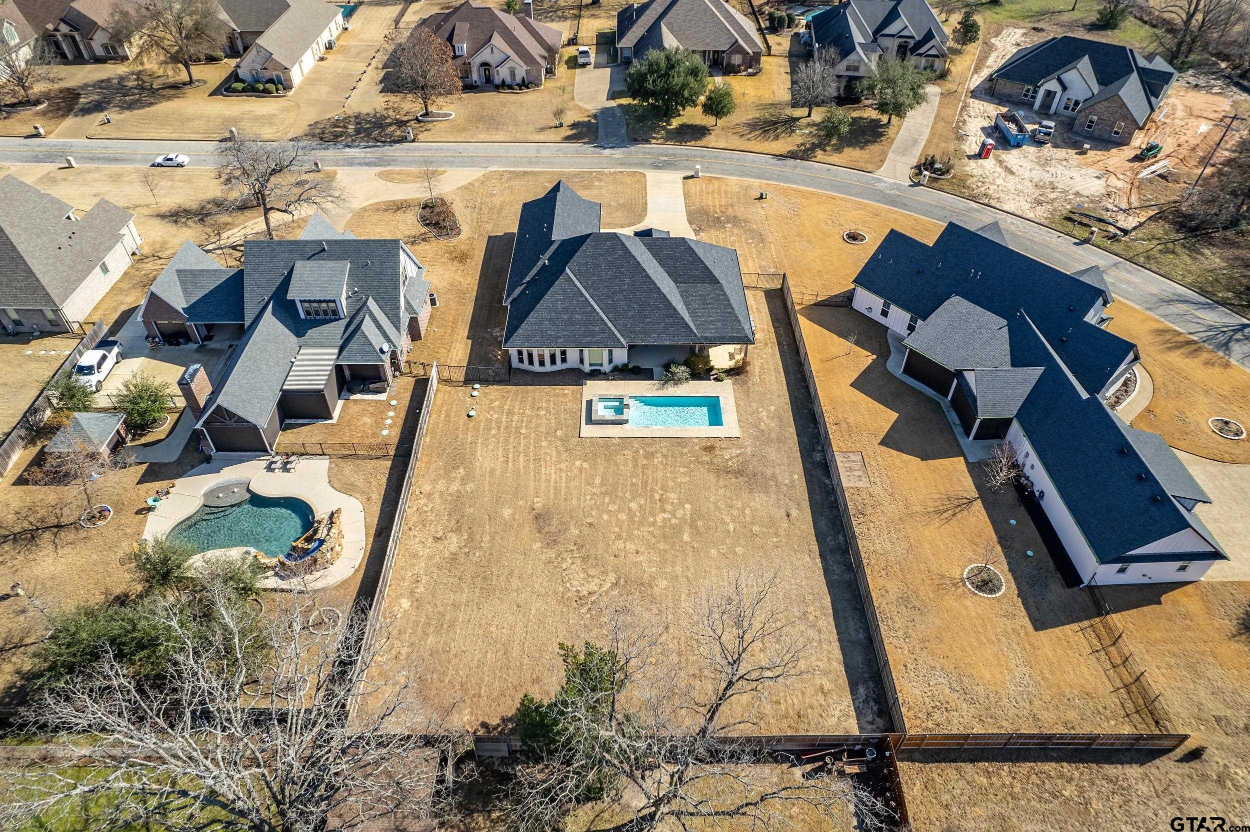 204 Winged Foot Dr