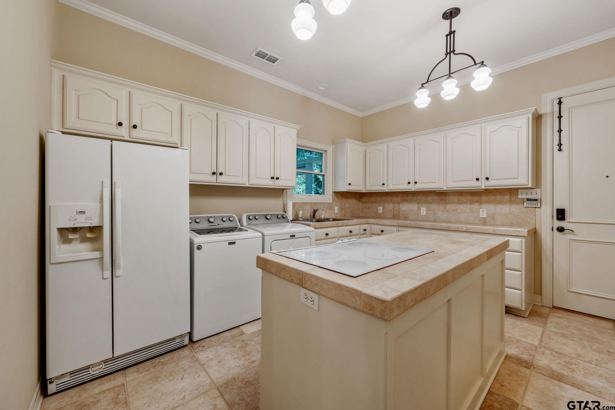 3889 Brighton Creek Circle