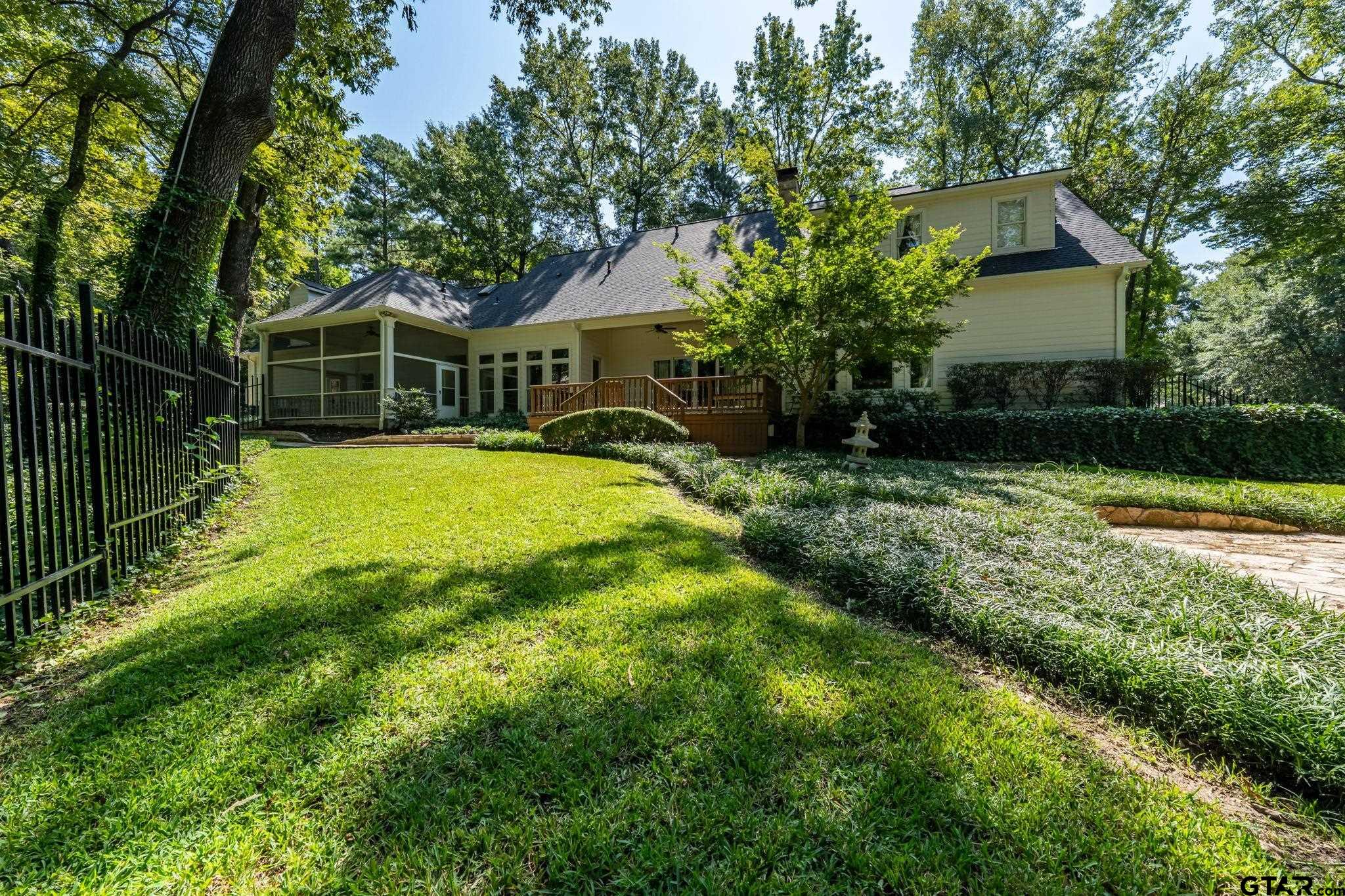 3889 Brighton Creek Circle