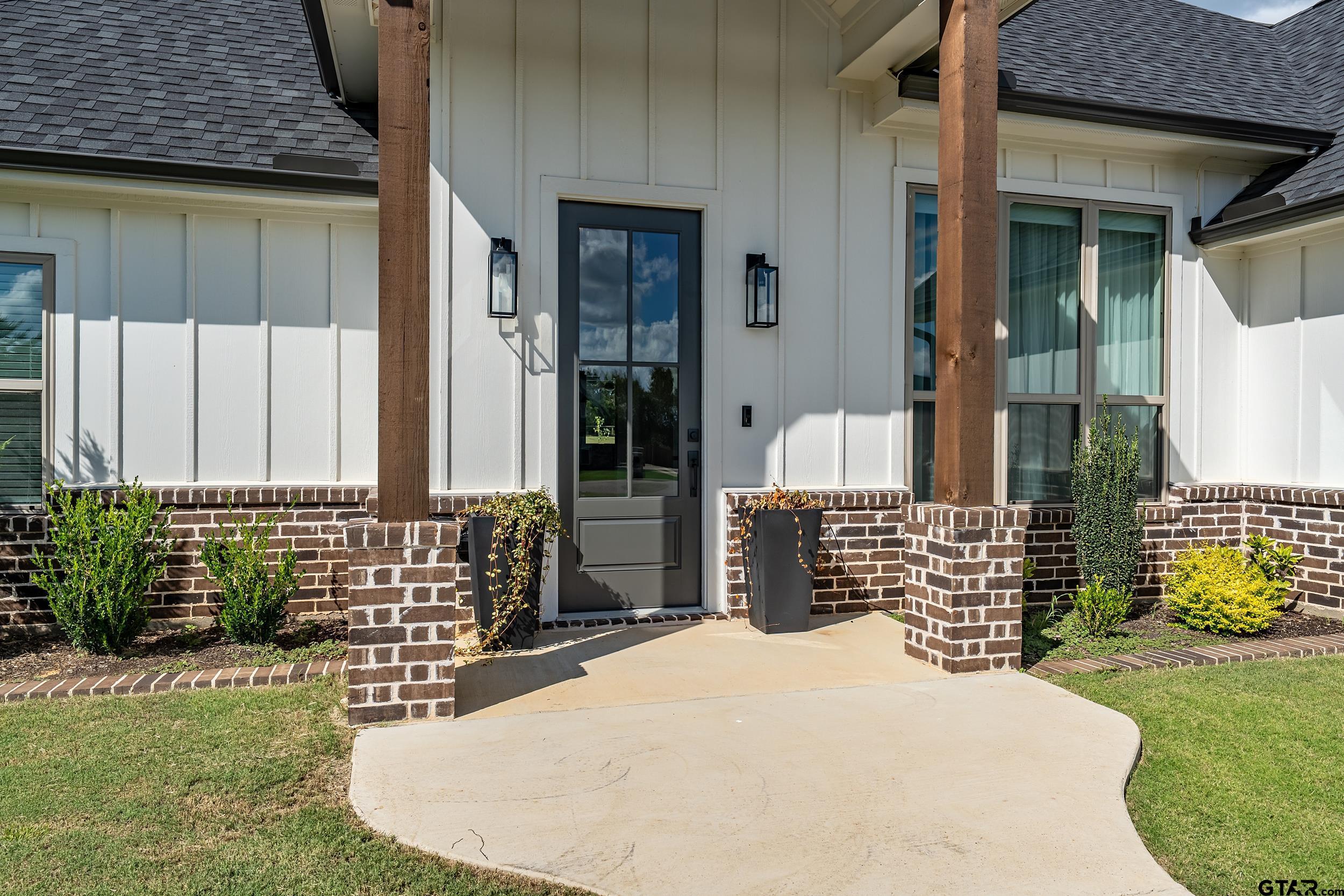 21849 Country Meadows