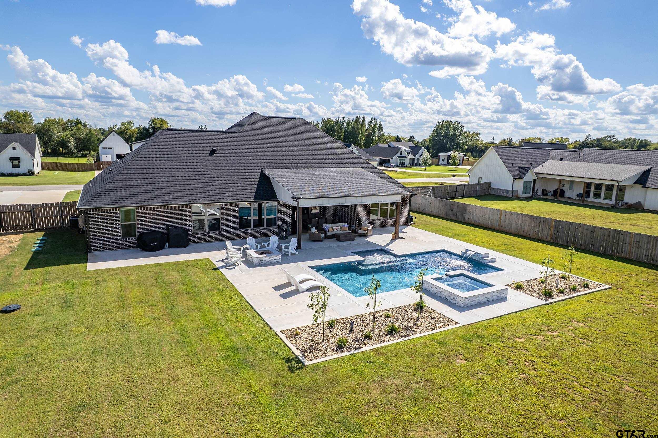 21849 Country Meadows