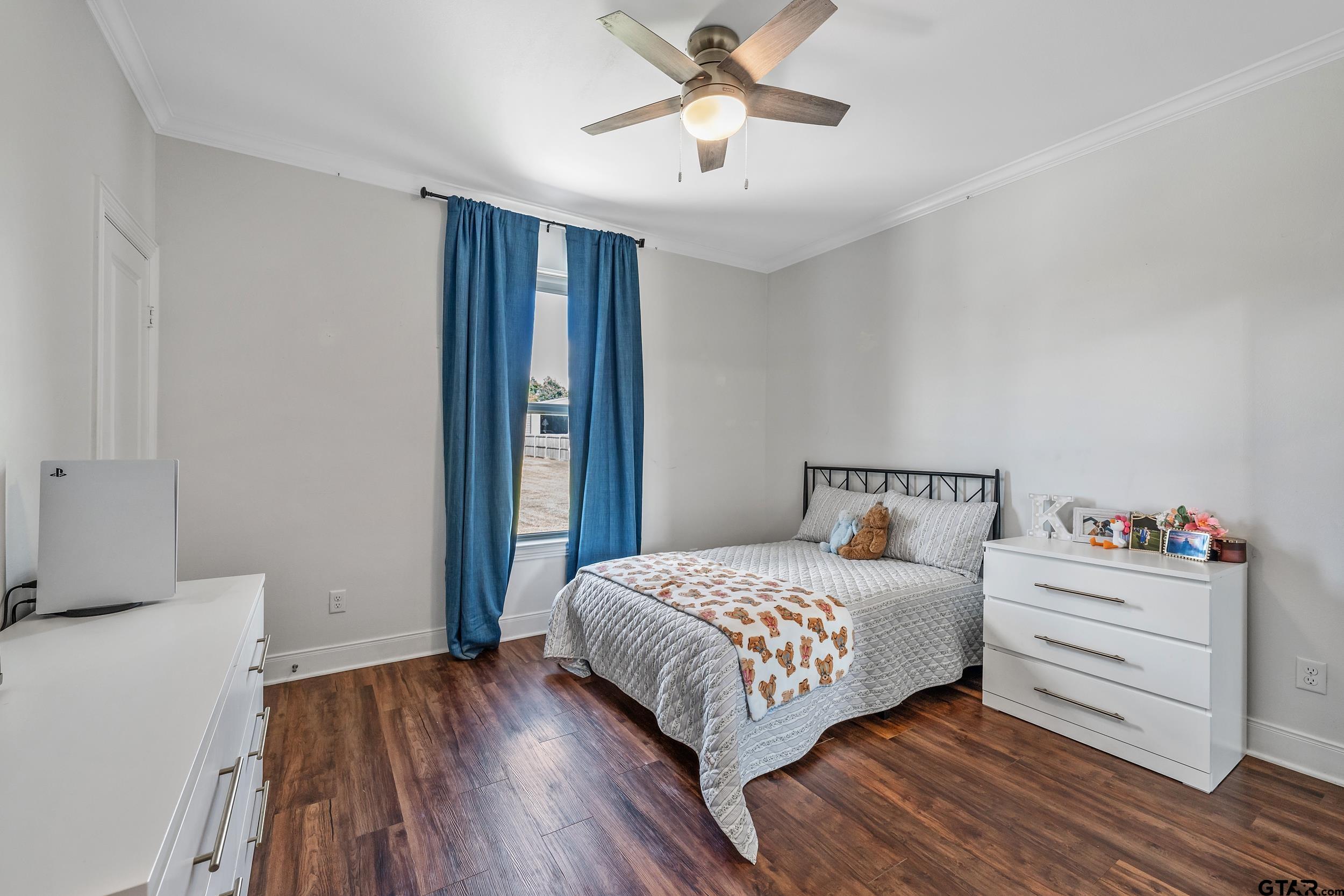 21849 Country Meadows