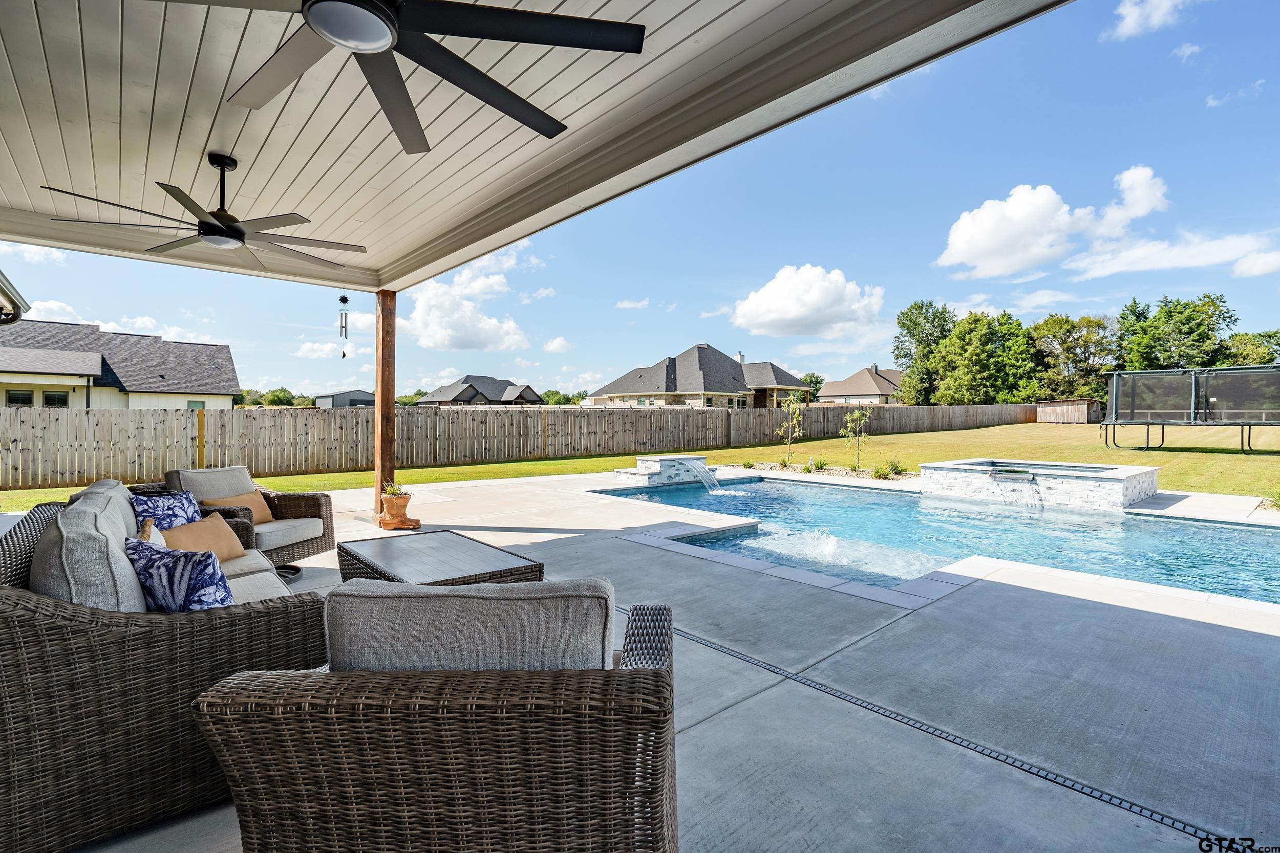 21849 Country Meadows
