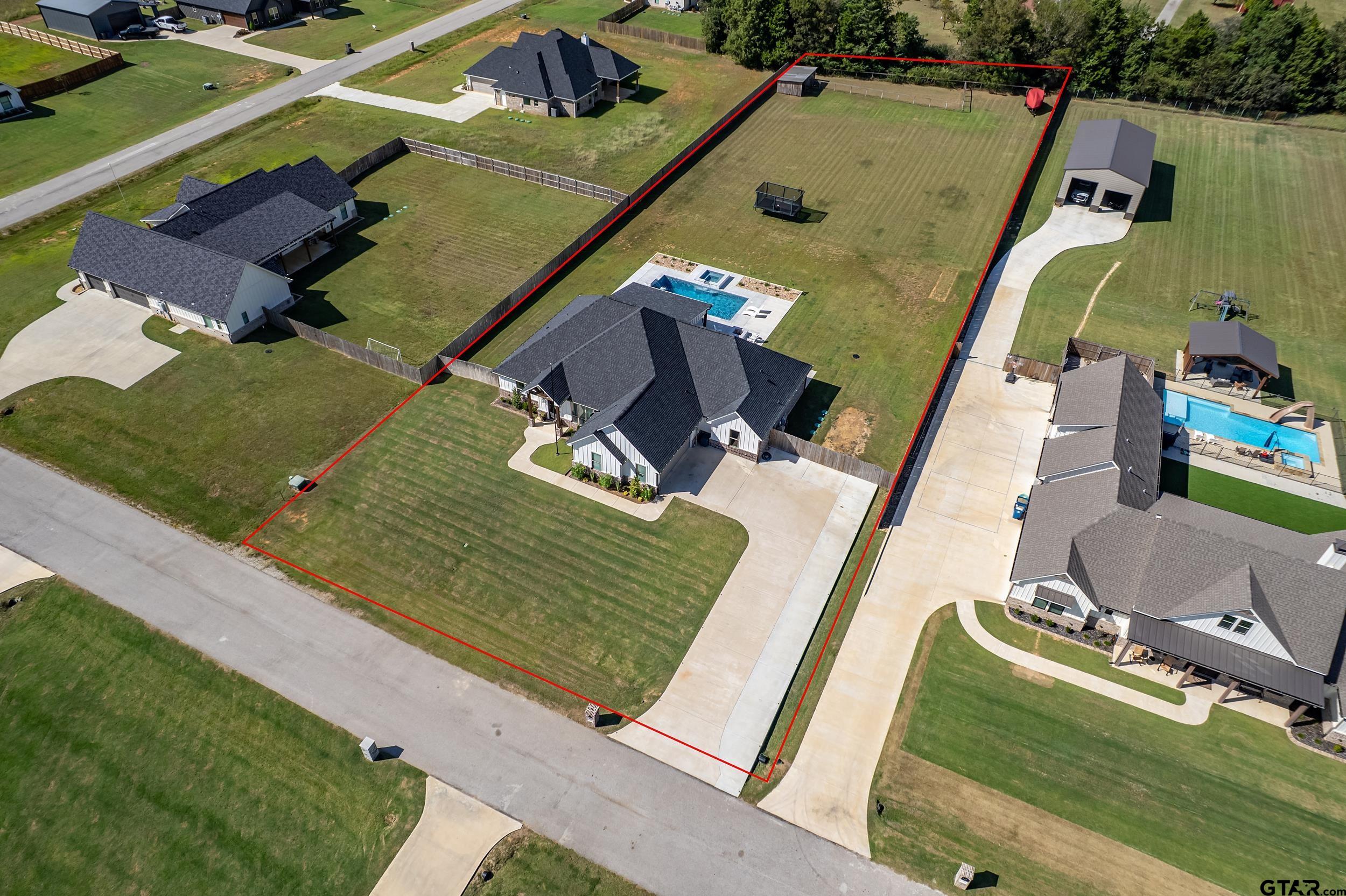 21849 Country Meadows
