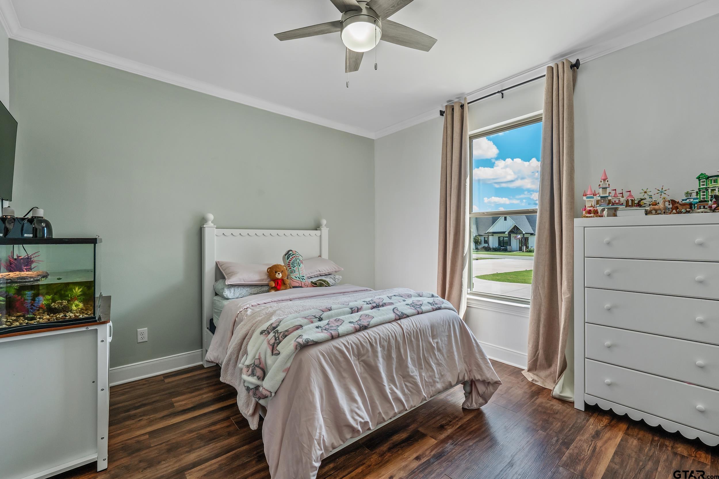 21849 Country Meadows