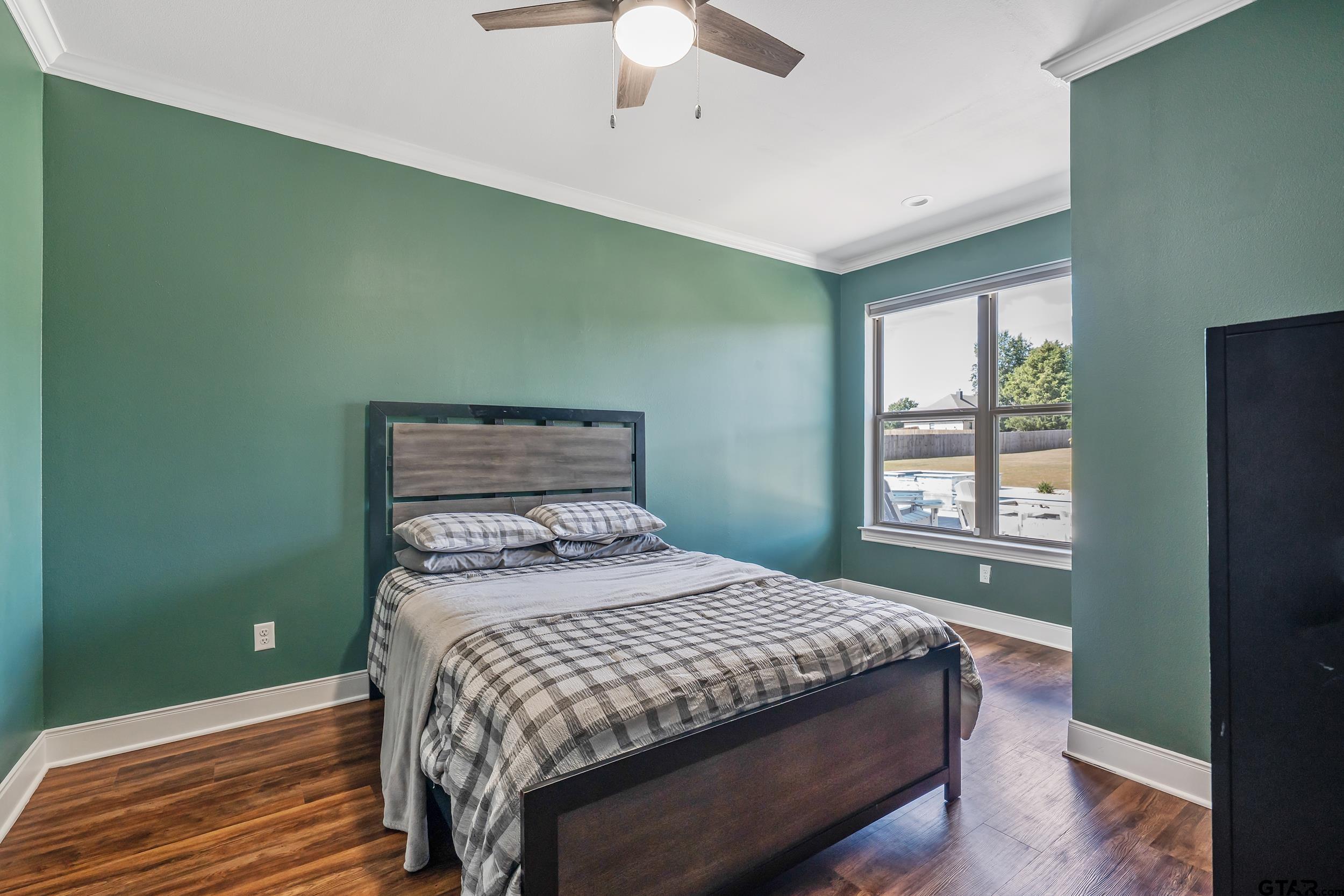 21849 Country Meadows