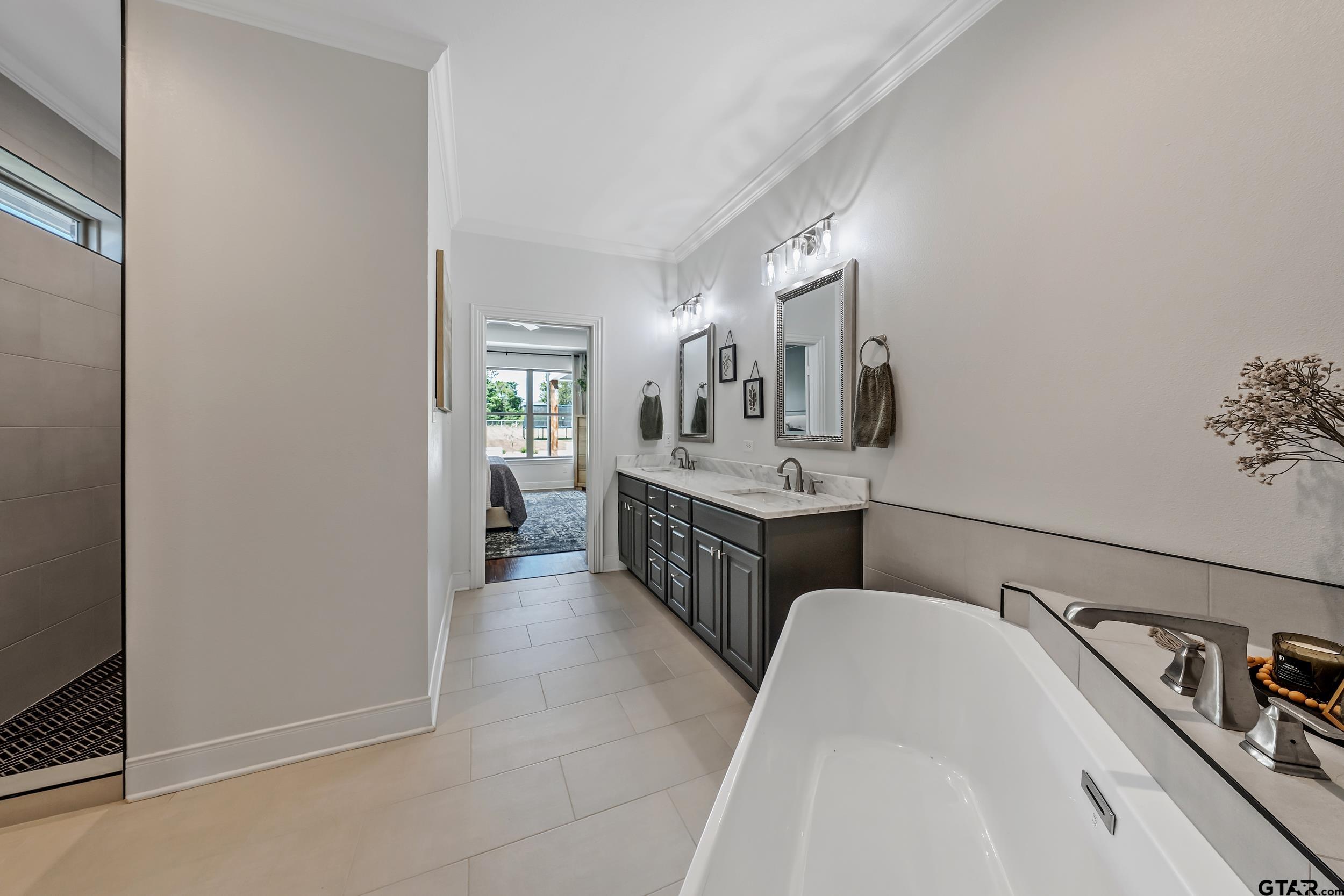 21849 Country Meadows