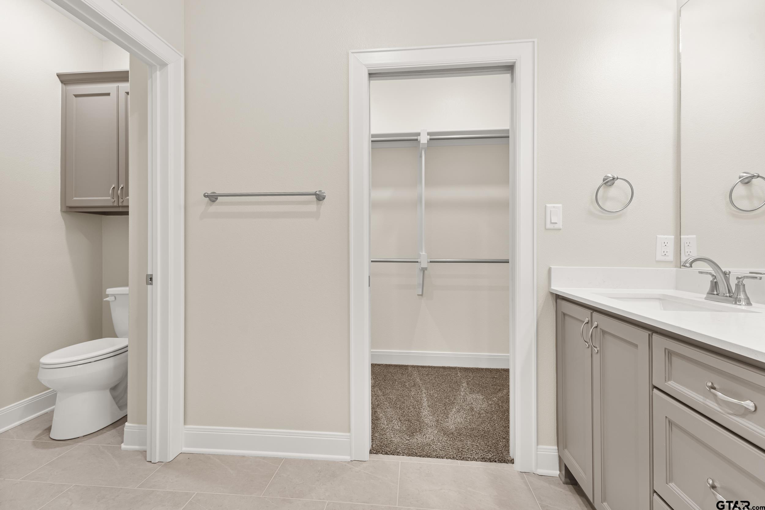 4344 Macnab Drive #13