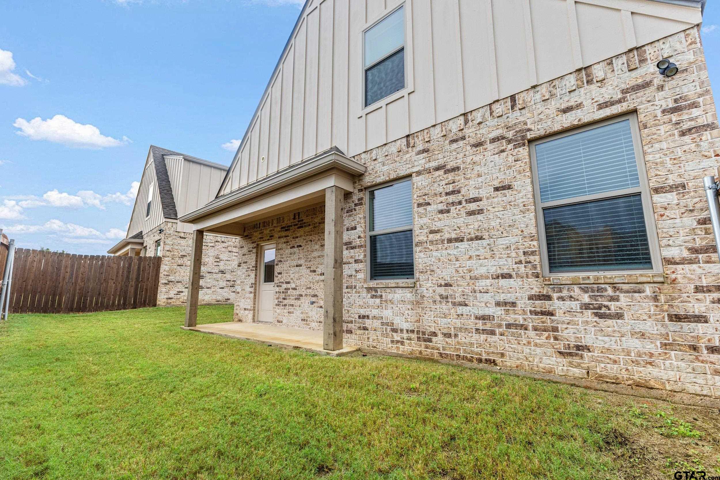 4344 Macnab Drive #13