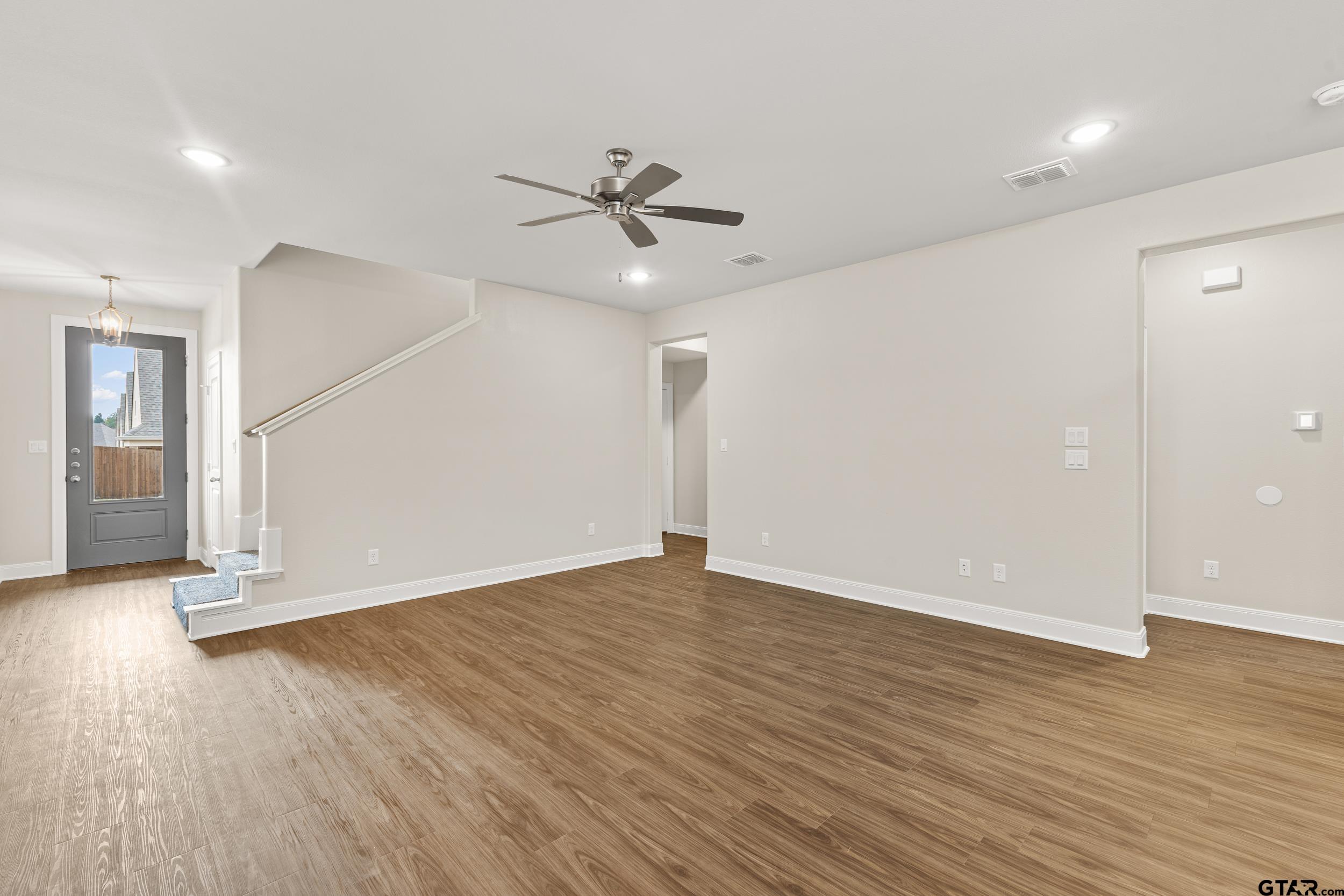 4344 Macnab Drive #13