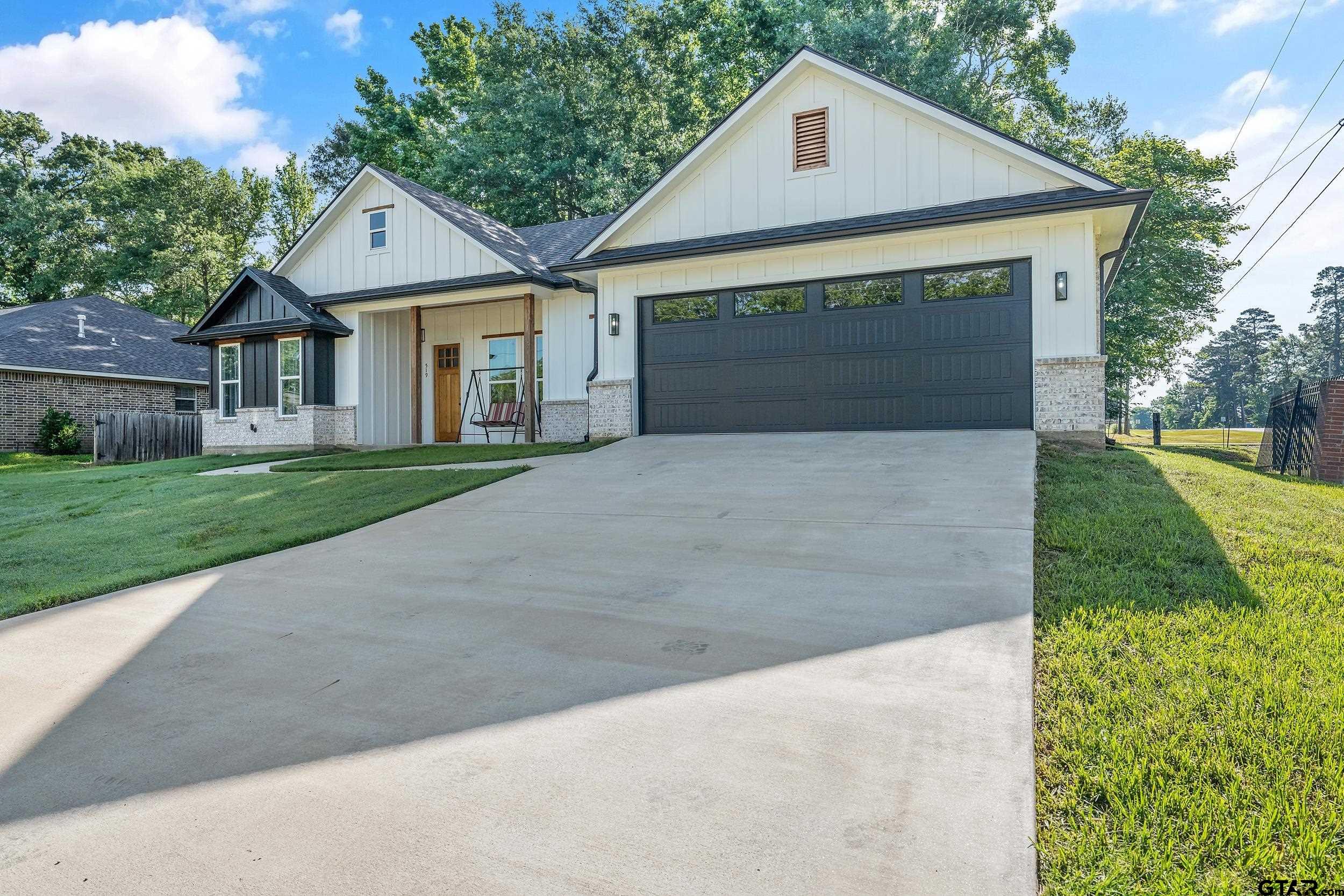 519 Crystal Ave