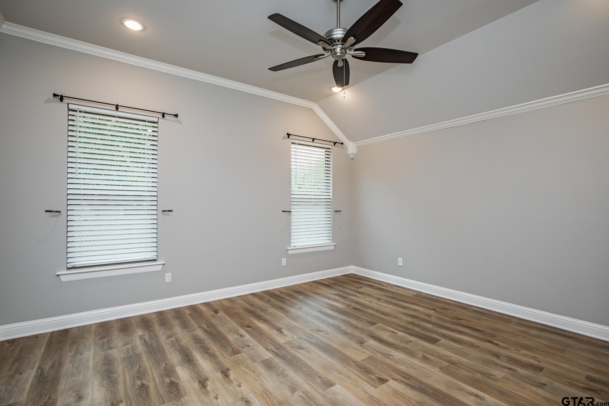 108 Amanda Ave
