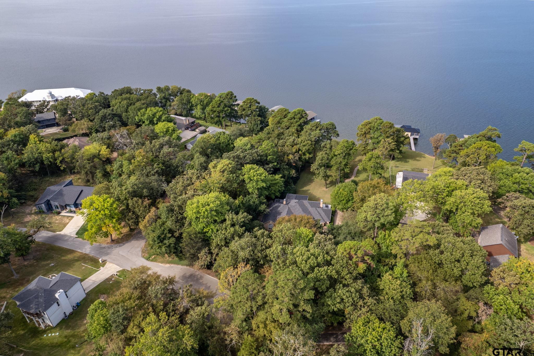 18004 Lookout Valley