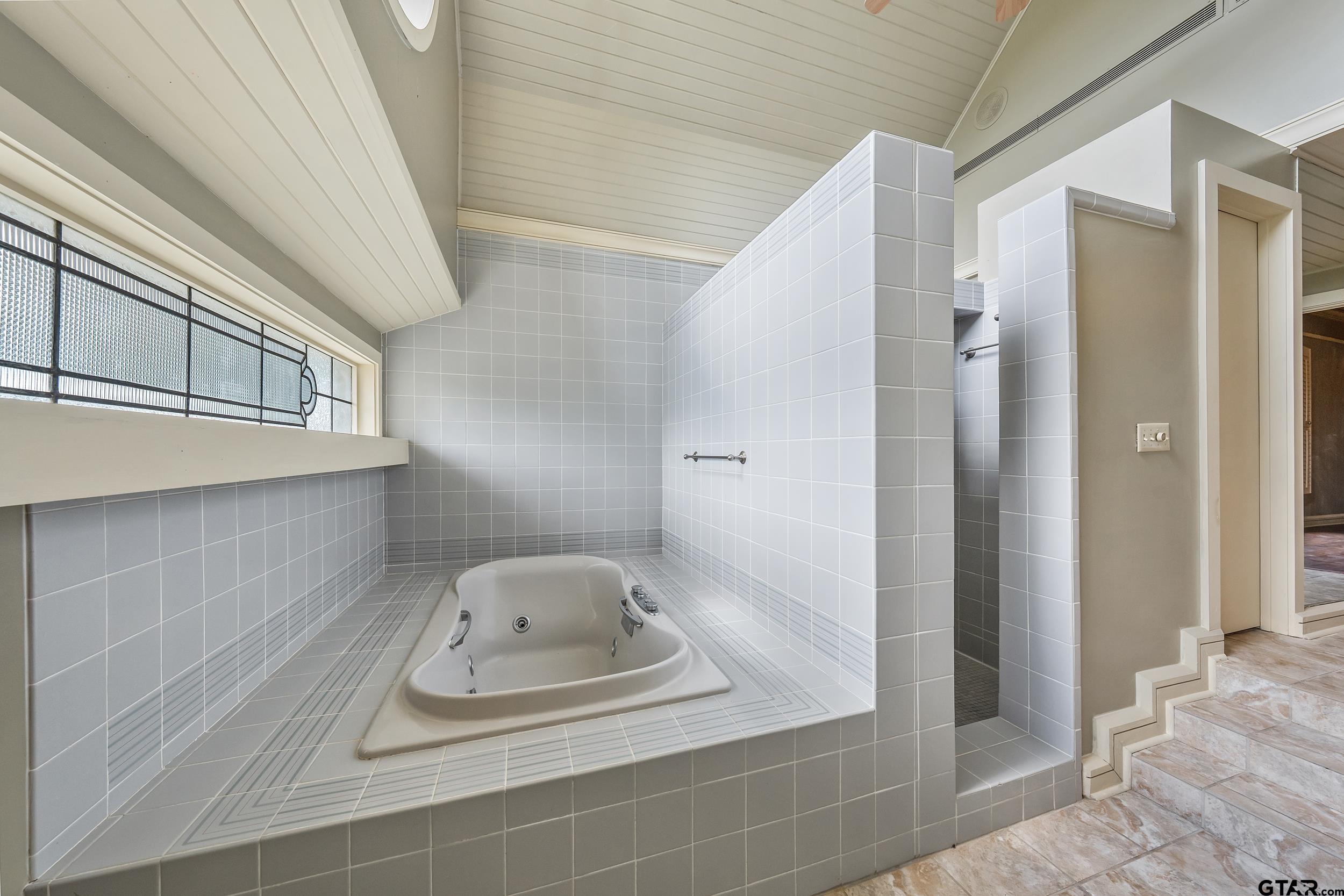 17823 County Road 132