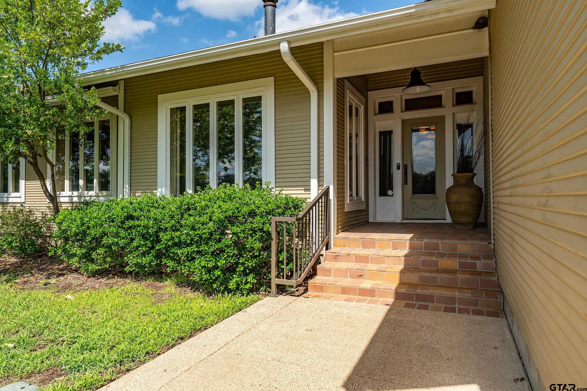 17823 County Road 132