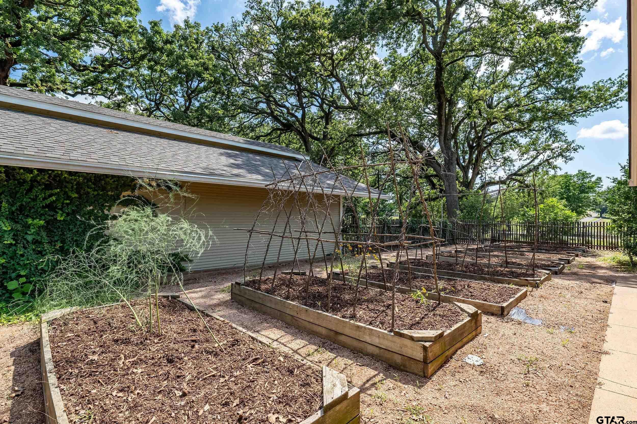 17823 County Road 132