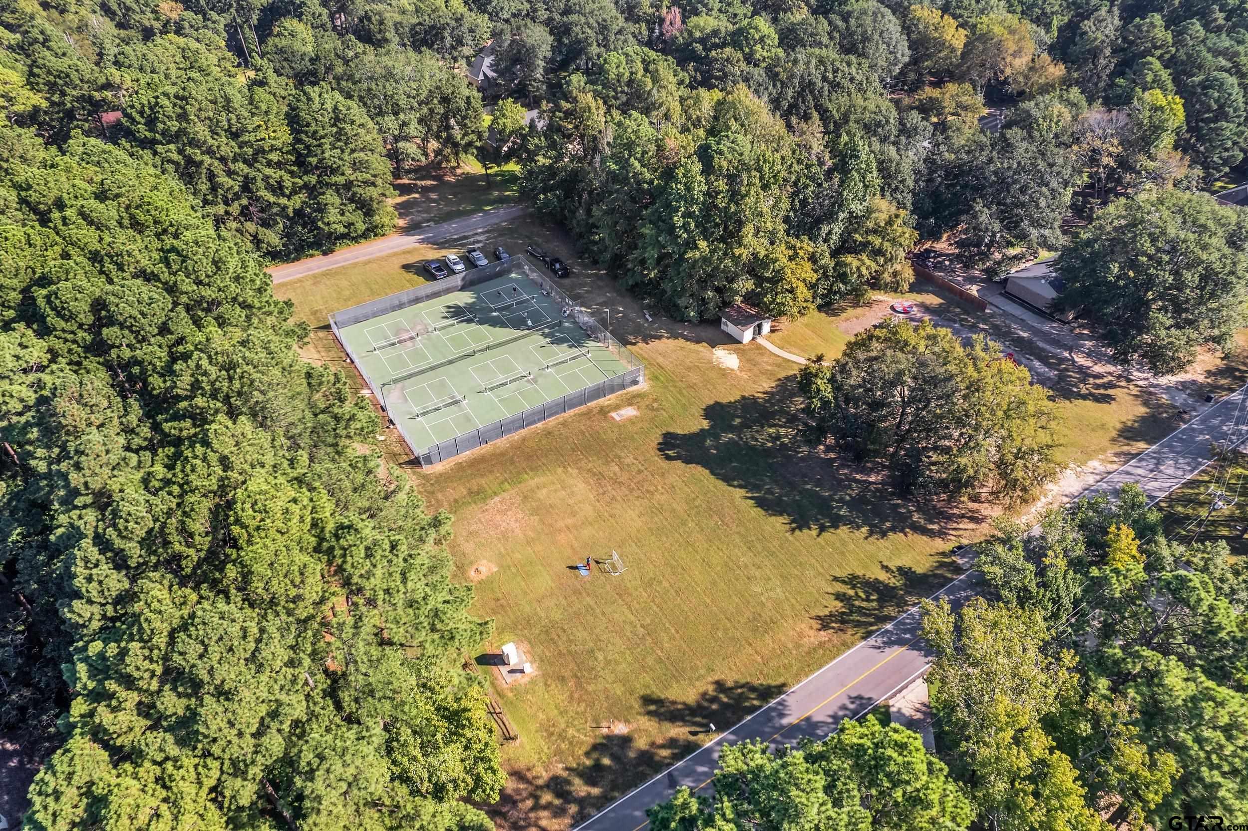 425 Hideaway Central Ln