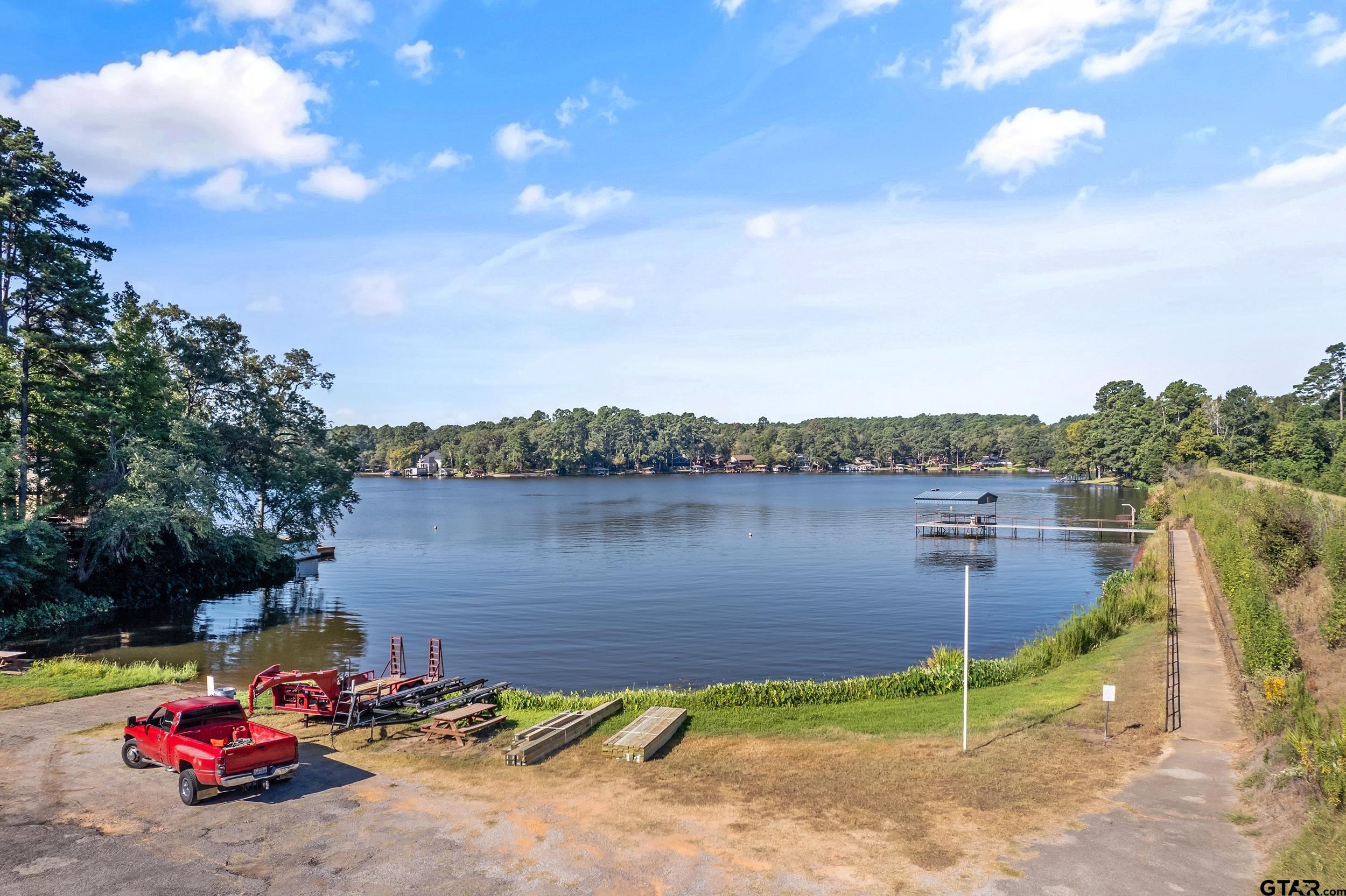 425 Hideaway Central Ln