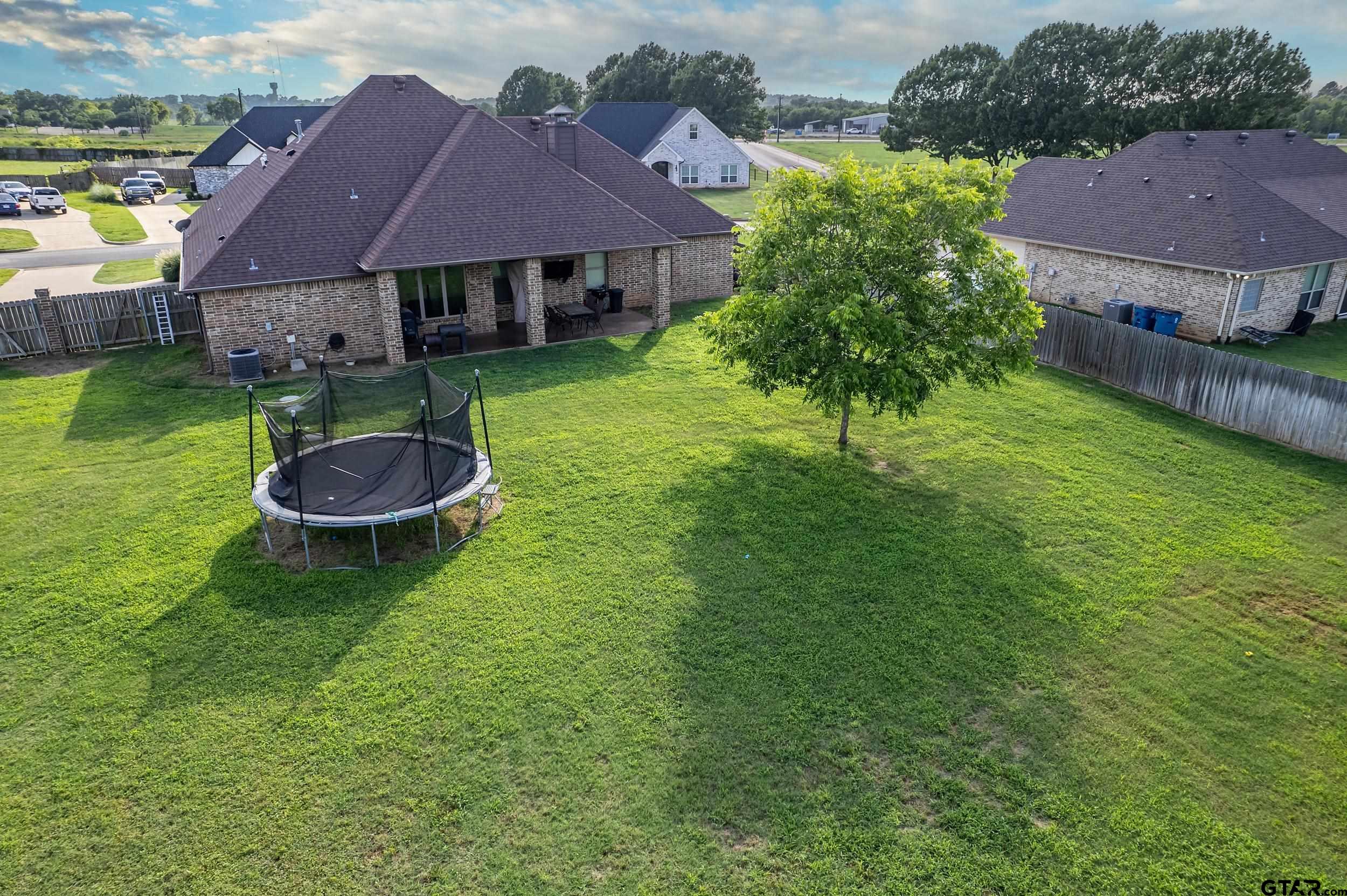 202 Sunnys Halo Blvd