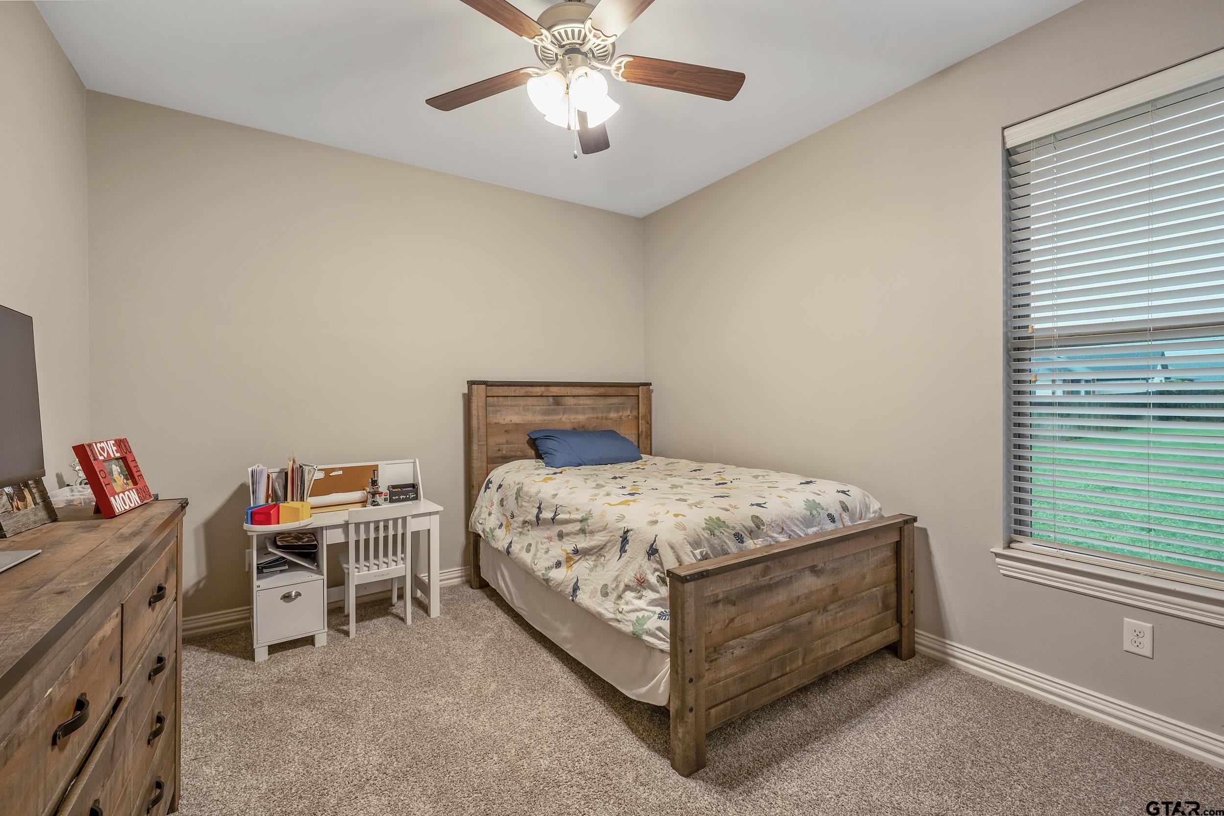 202 Sunnys Halo Blvd