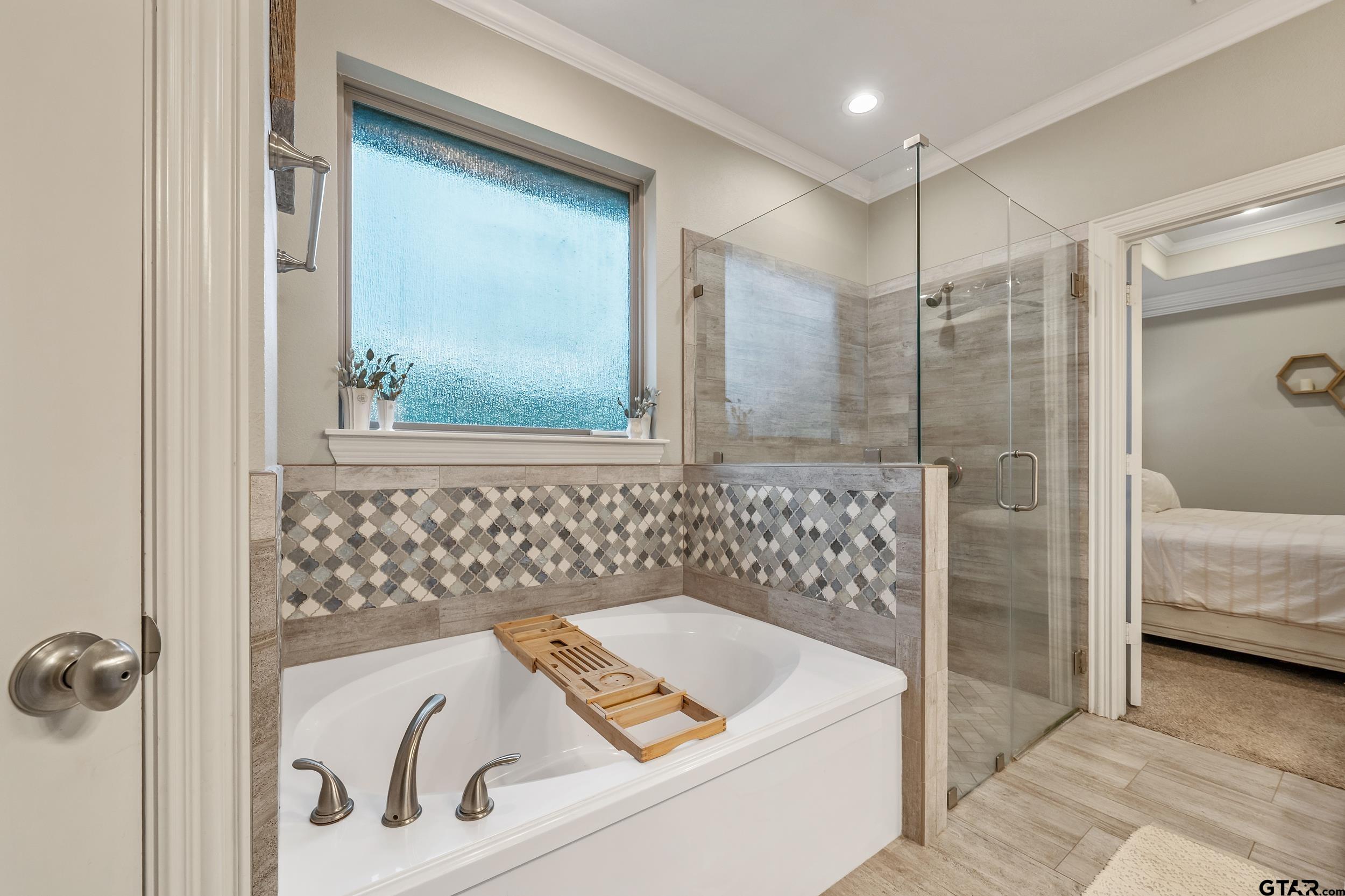 202 Sunnys Halo Blvd