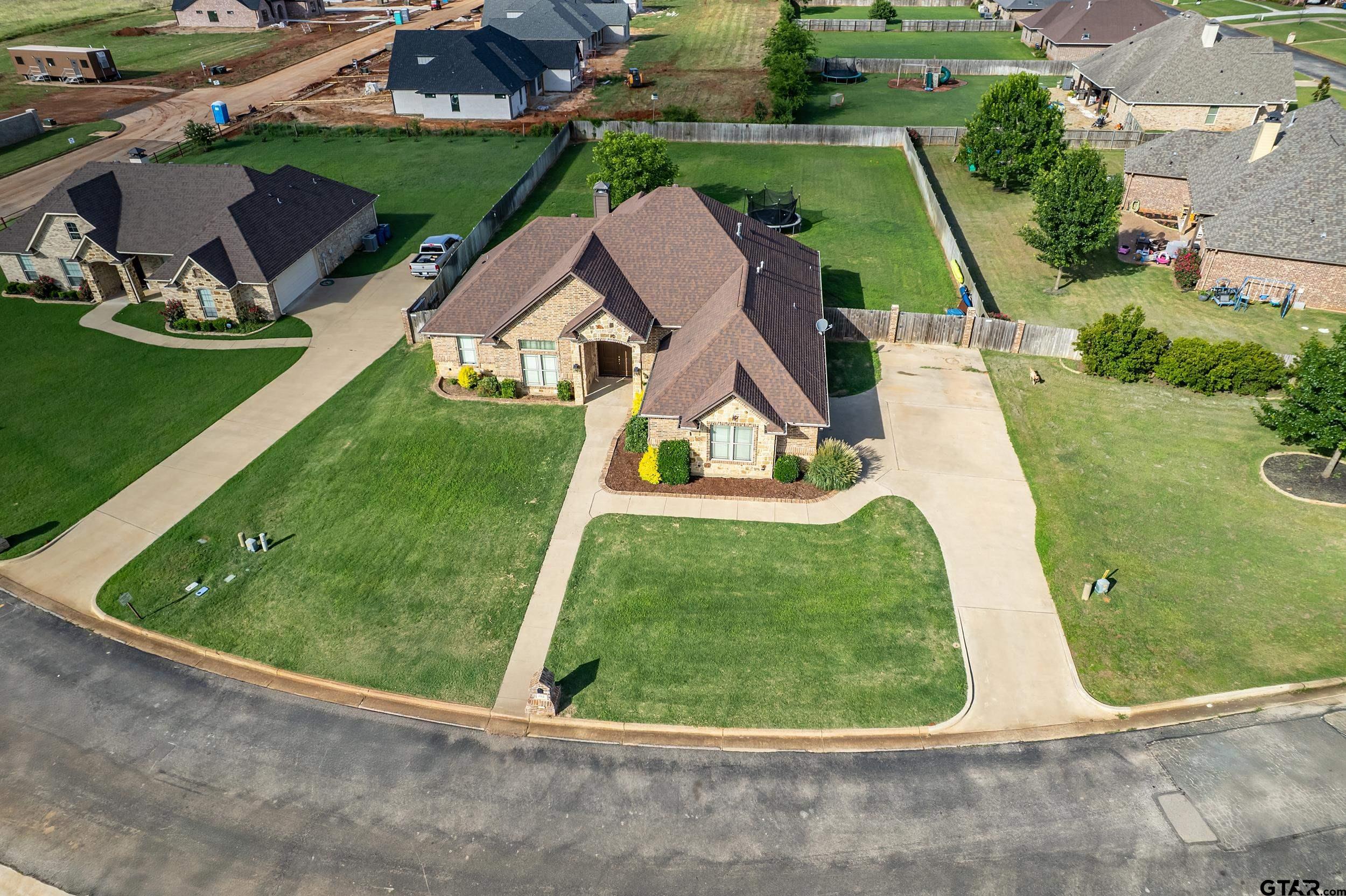 202 Sunnys Halo Blvd