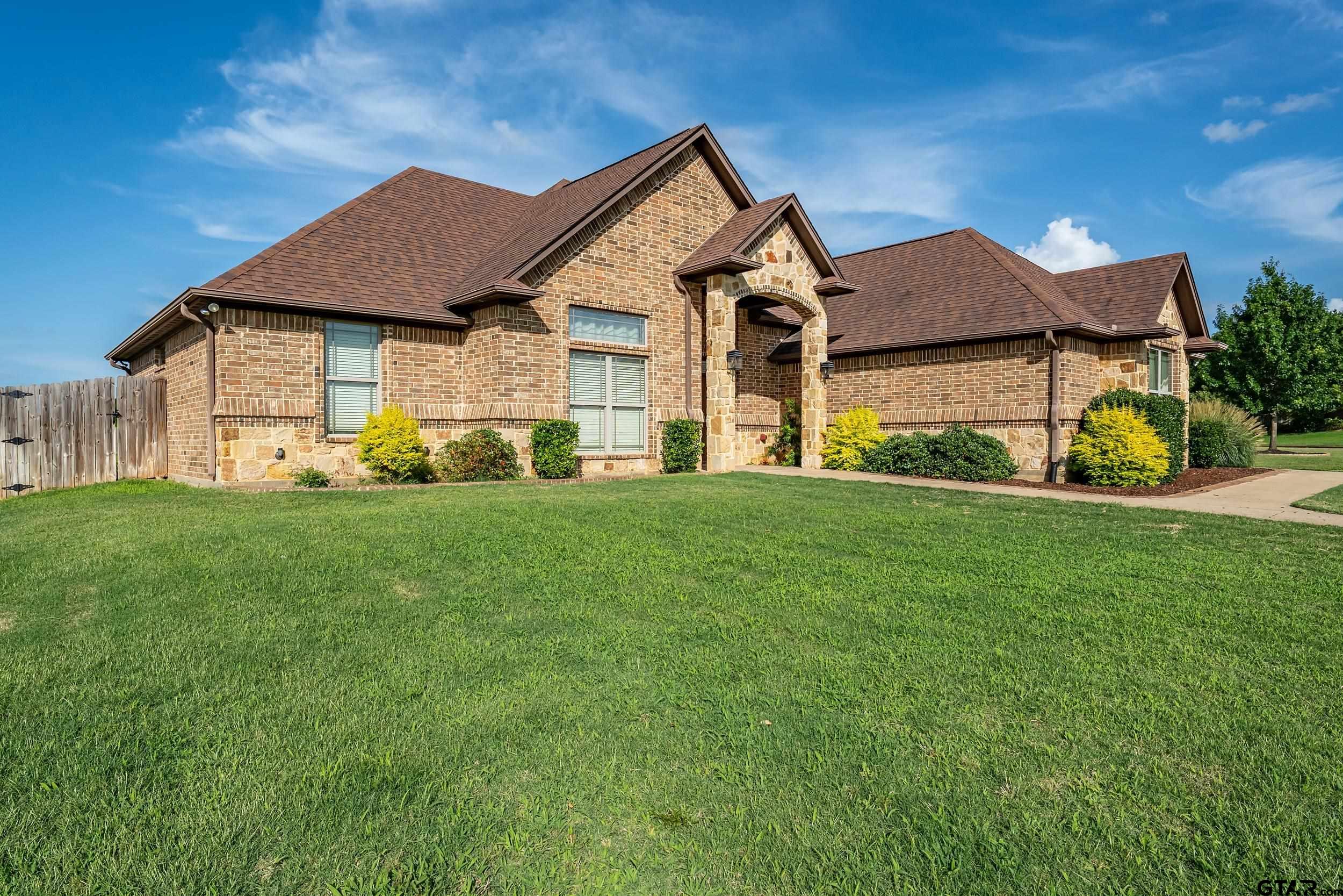 202 Sunnys Halo Blvd