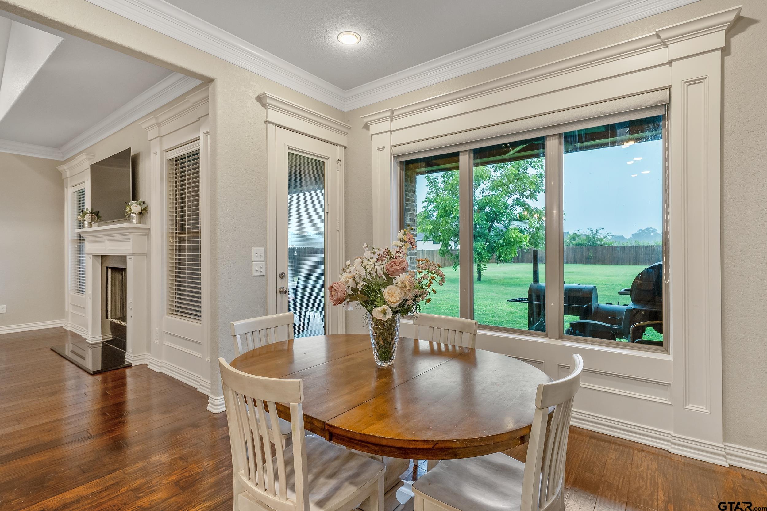 202 Sunnys Halo Blvd