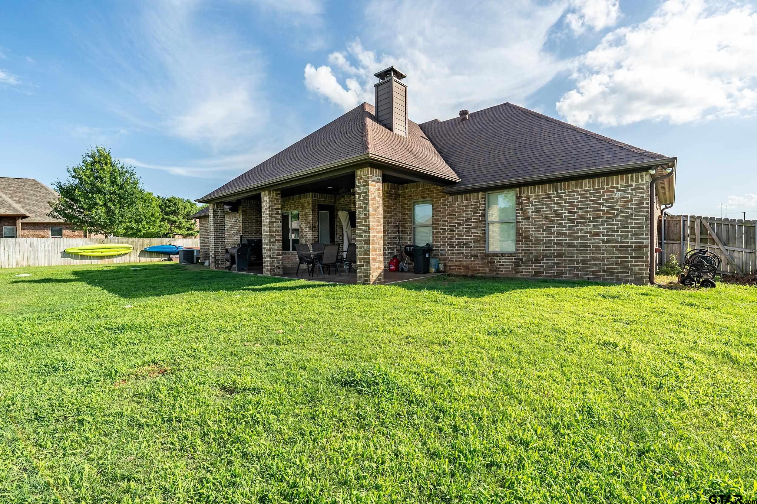 202 Sunnys Halo Blvd