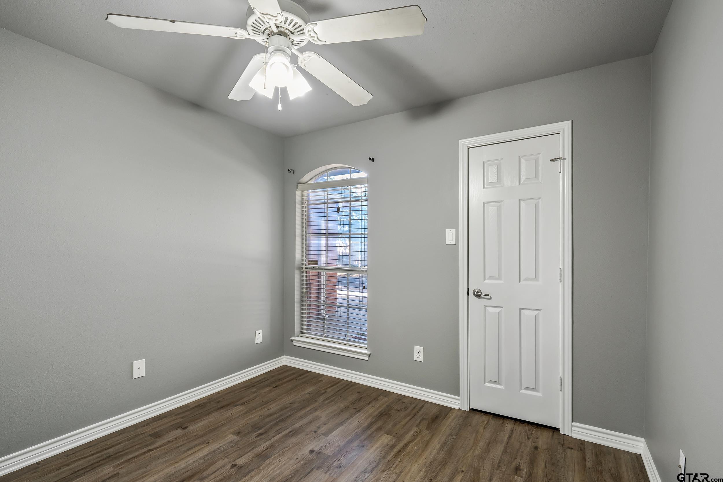 411 Amanda Ct