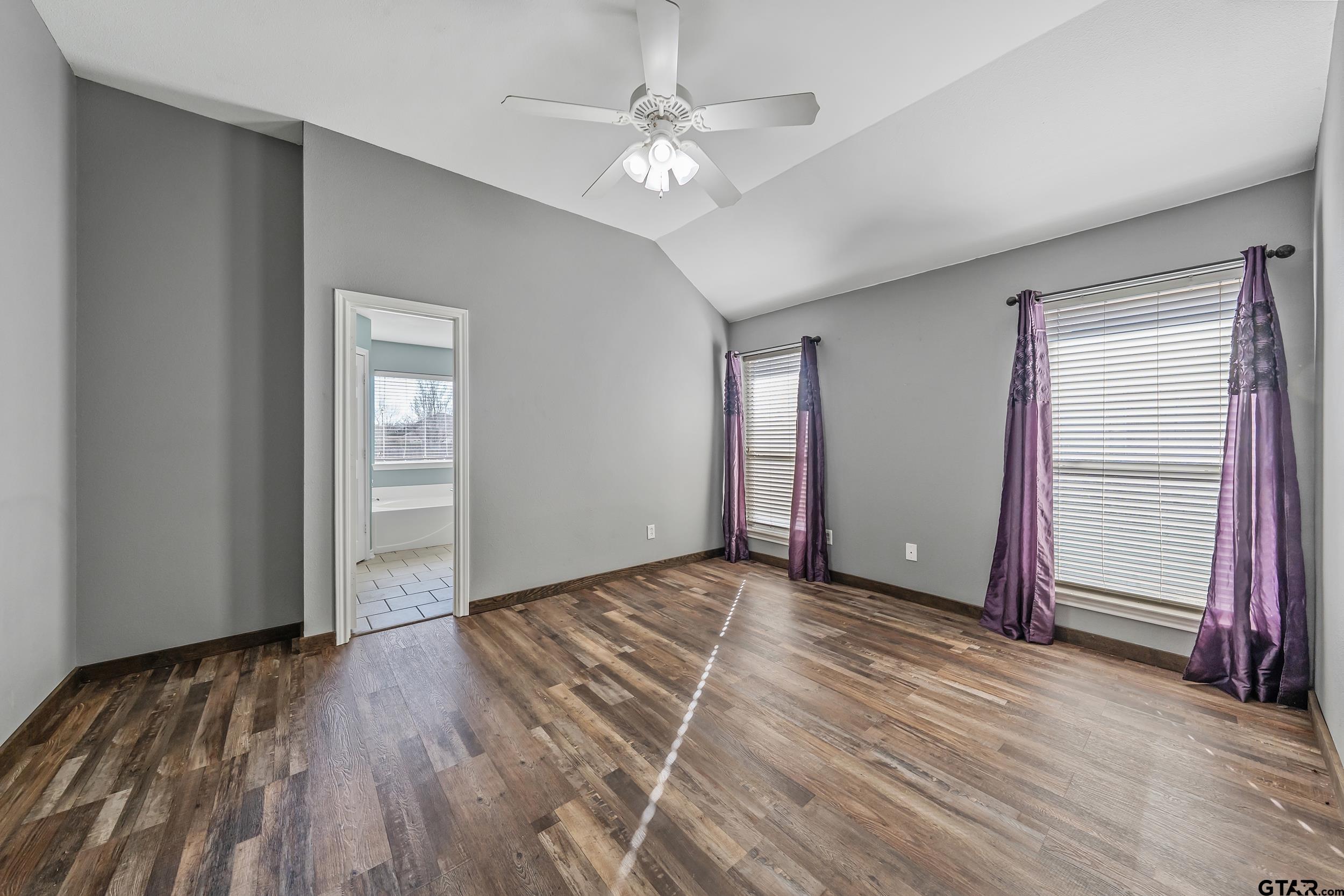 411 Amanda Ct