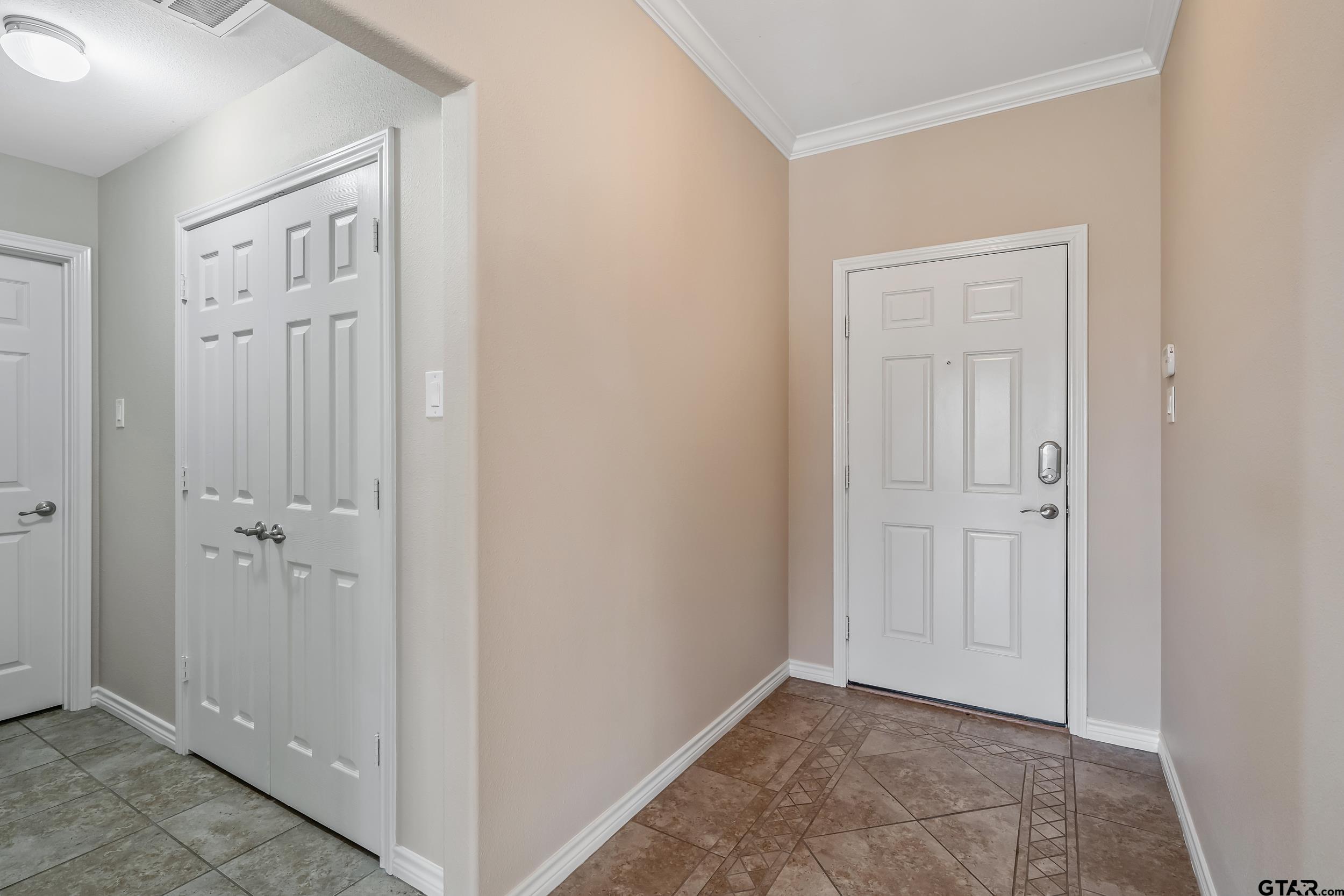 411 Amanda Ct