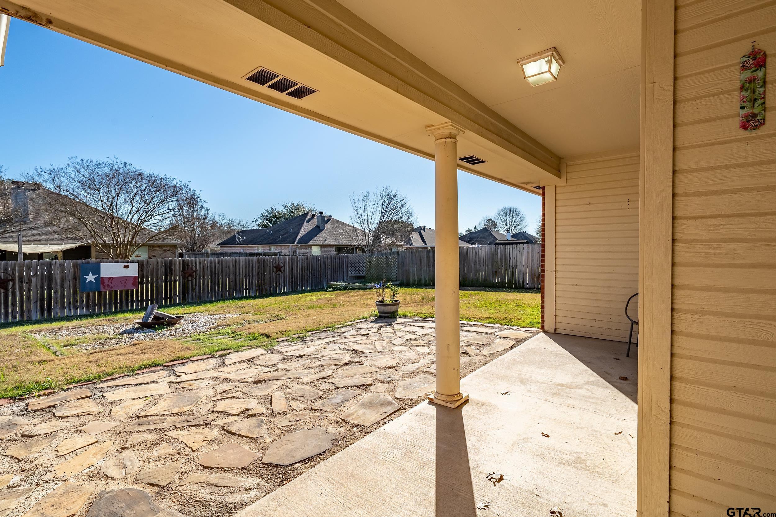 411 Amanda Ct